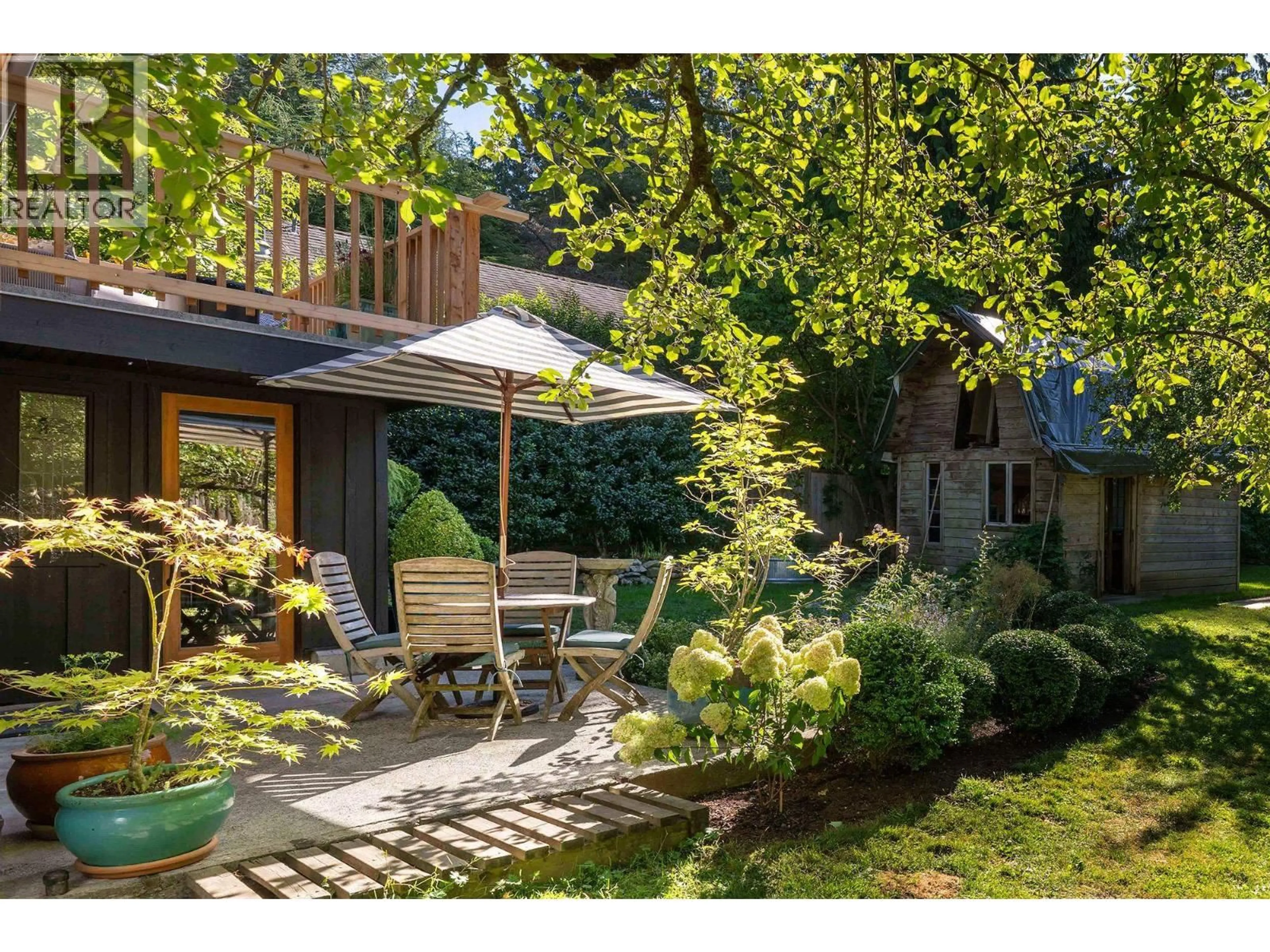 Patio, street for 1312 OCEANVIEW ROAD, Bowen Island British Columbia V0N1G1