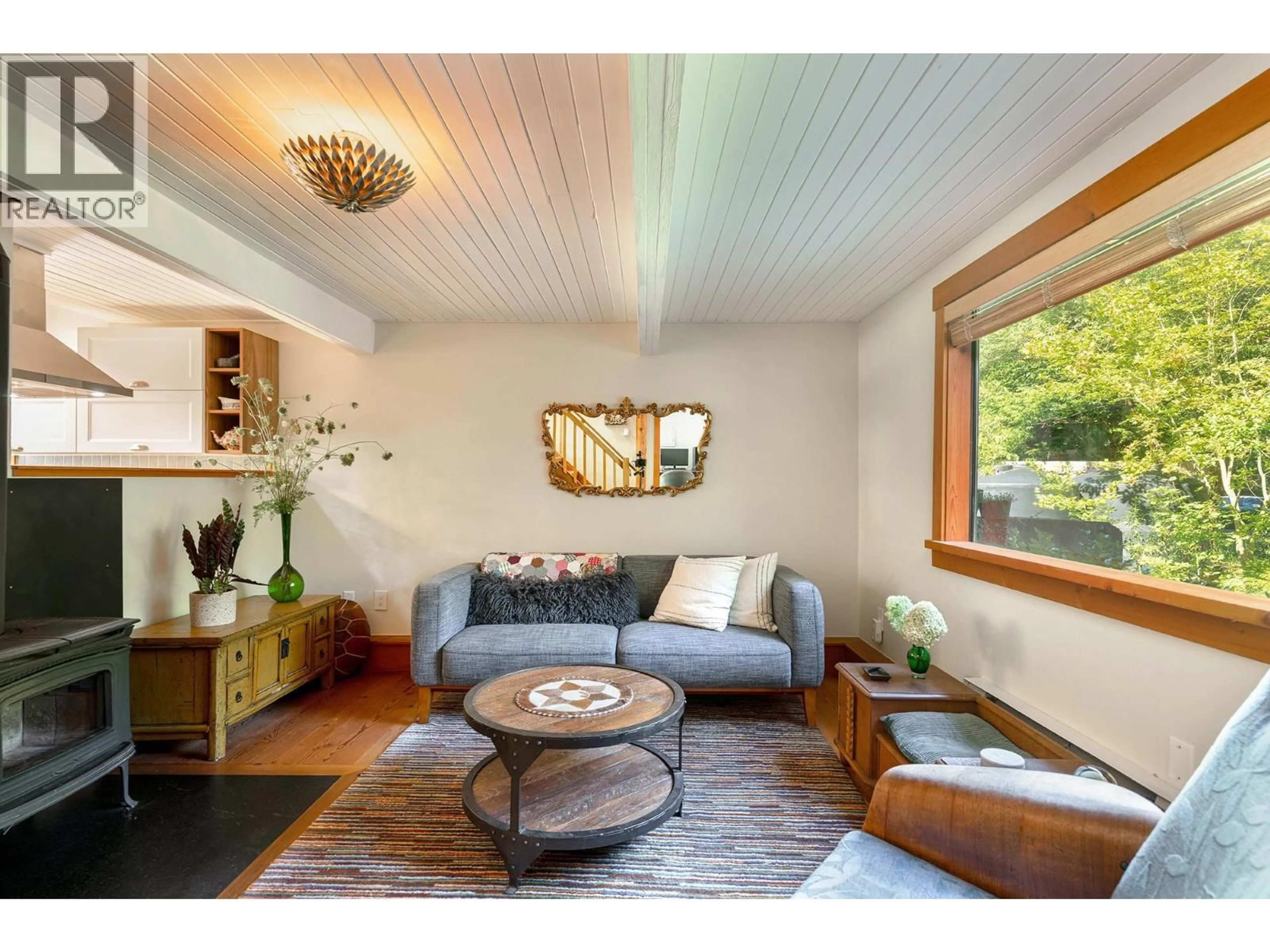Living room with furniture, wood/laminate floor for 1312 OCEANVIEW ROAD, Bowen Island British Columbia V0N1G1