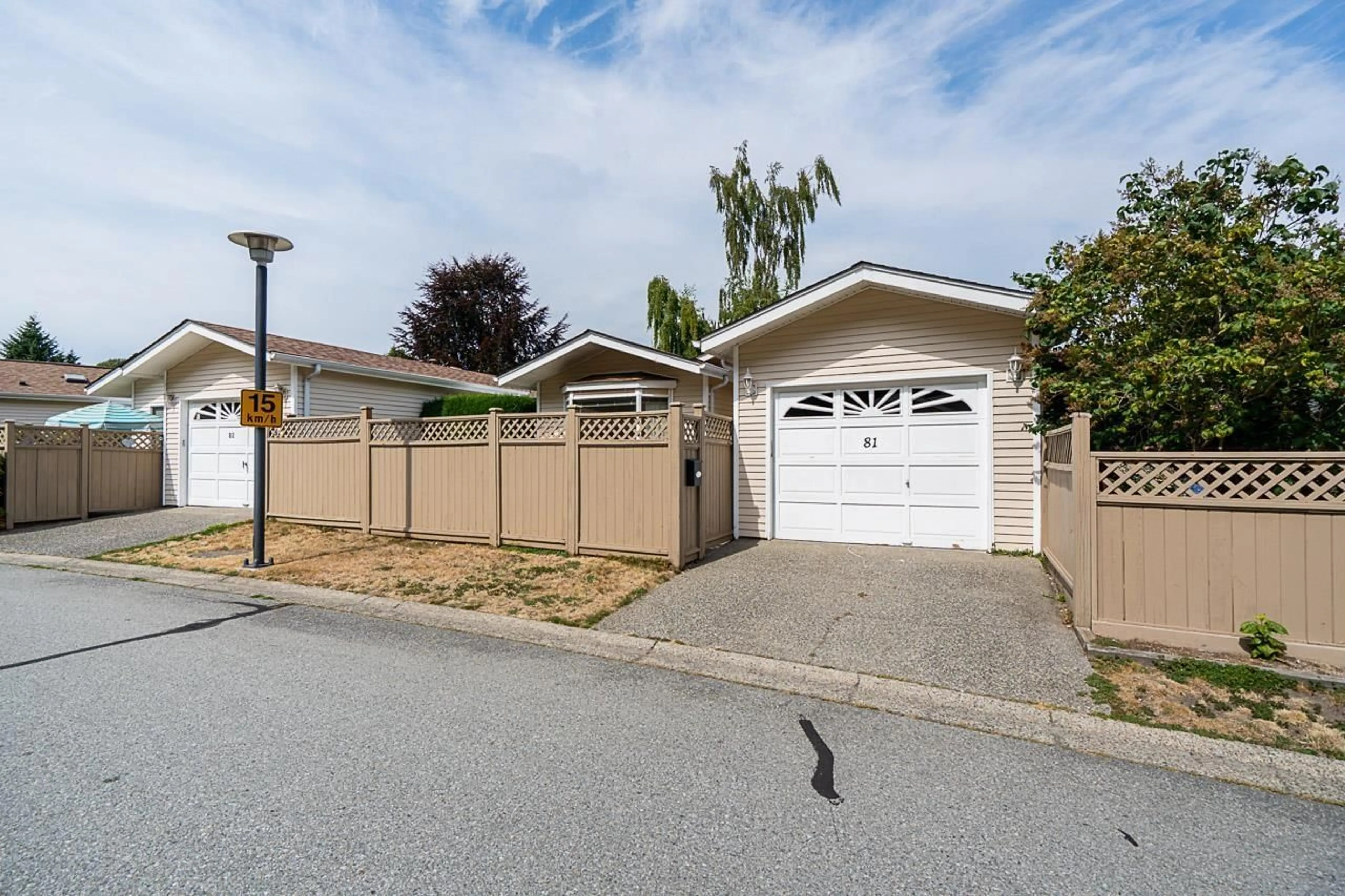 Unknown for 81 - 1400 164, Surrey British Columbia V4A8V9