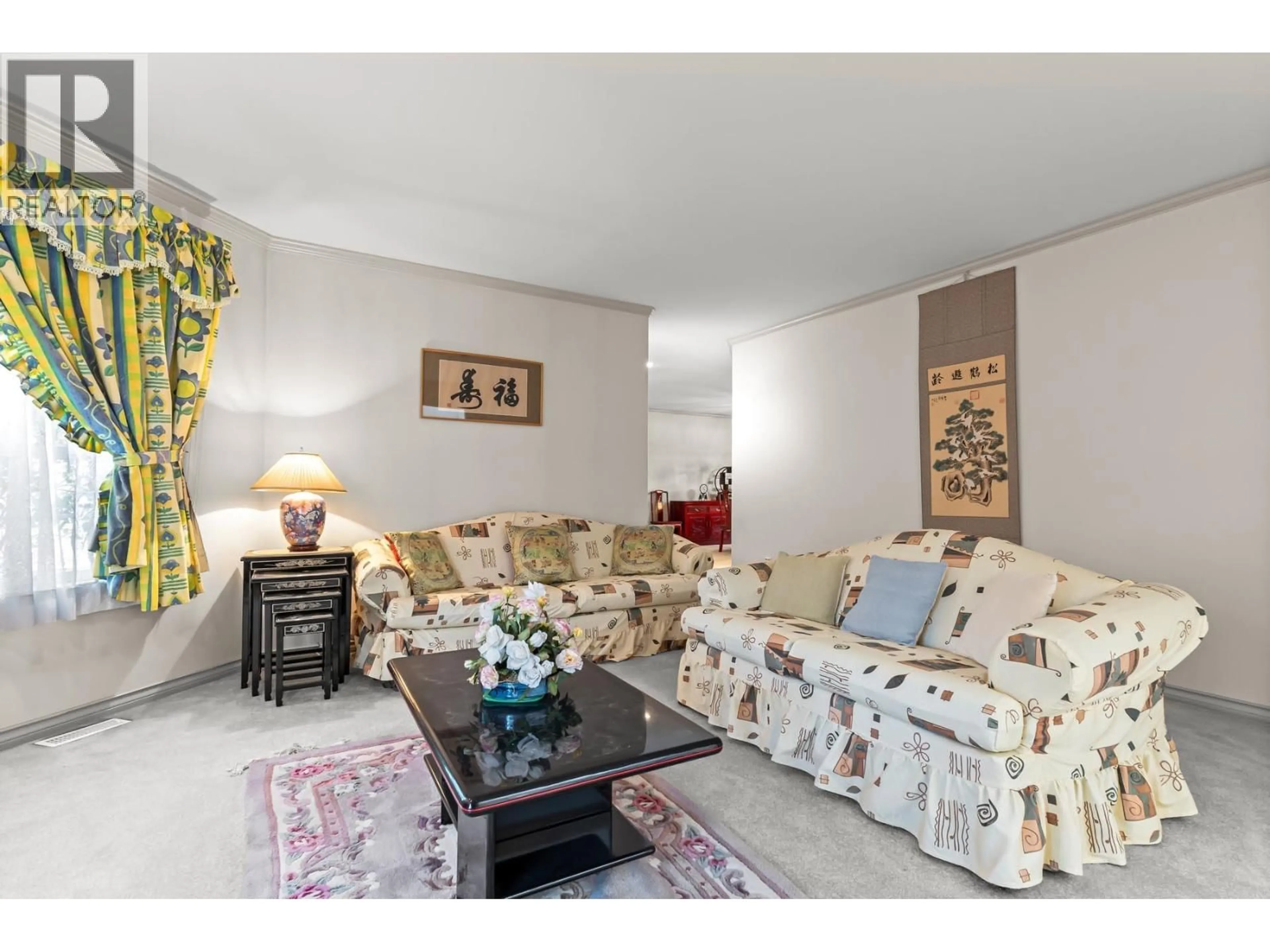 Living room with furniture, unknown for 2188 TAIT COURT, Richmond British Columbia V6X3S9