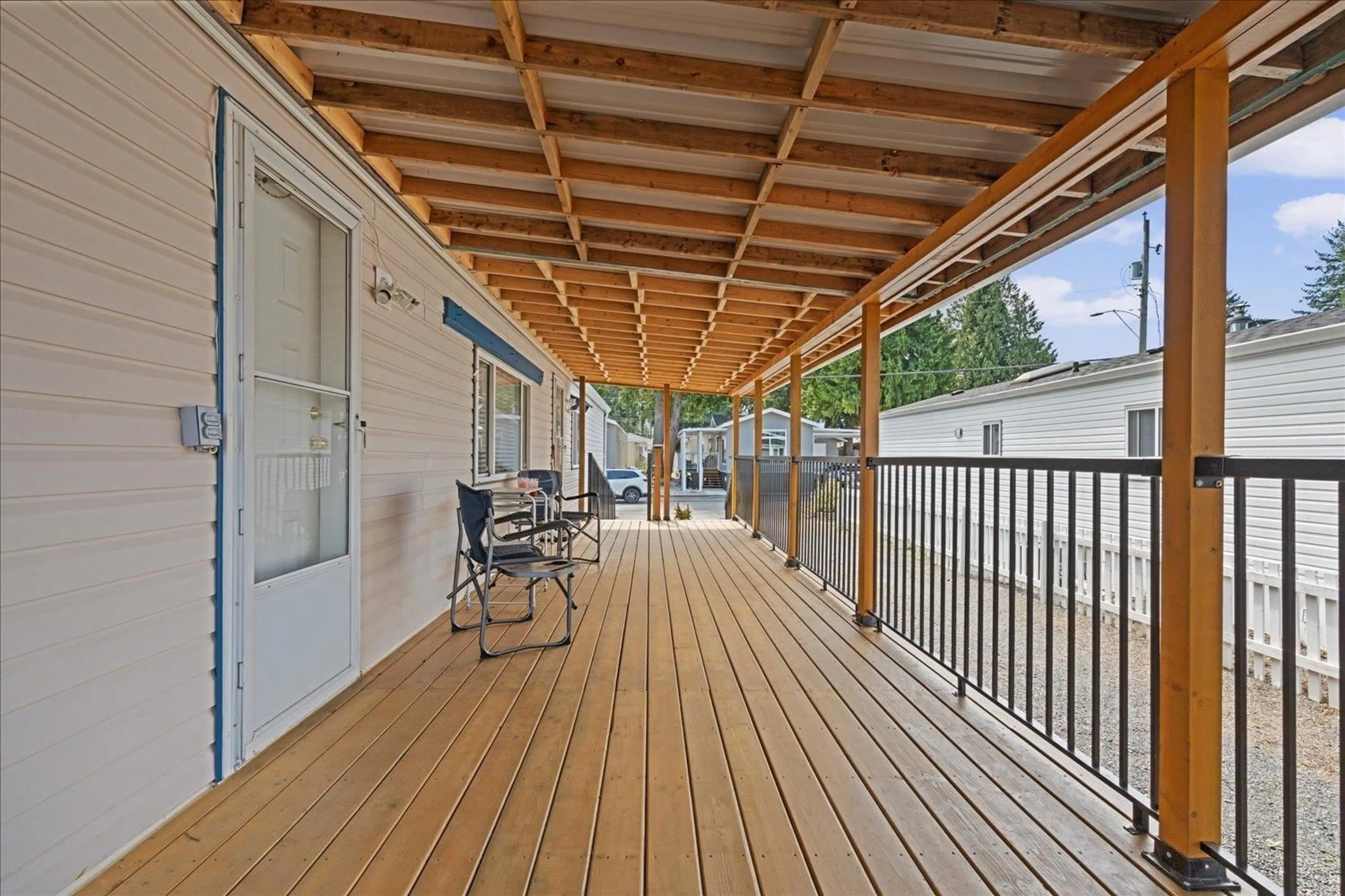 Patio, water/lake/river/ocean view for 4 - 6338 VEDDER ROAD, Chilliwack British Columbia V2R1C6