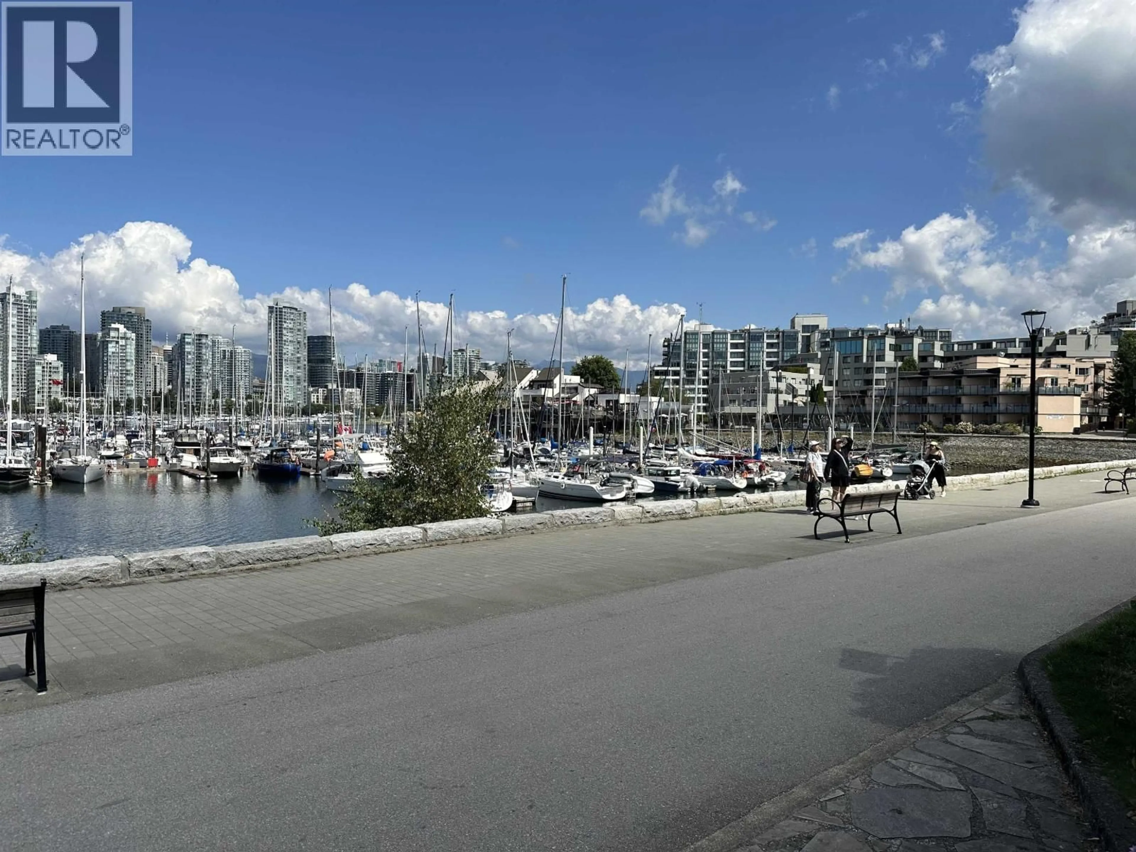 Blurry image for 774 MILLBANK, Vancouver British Columbia V5Z3Z3
