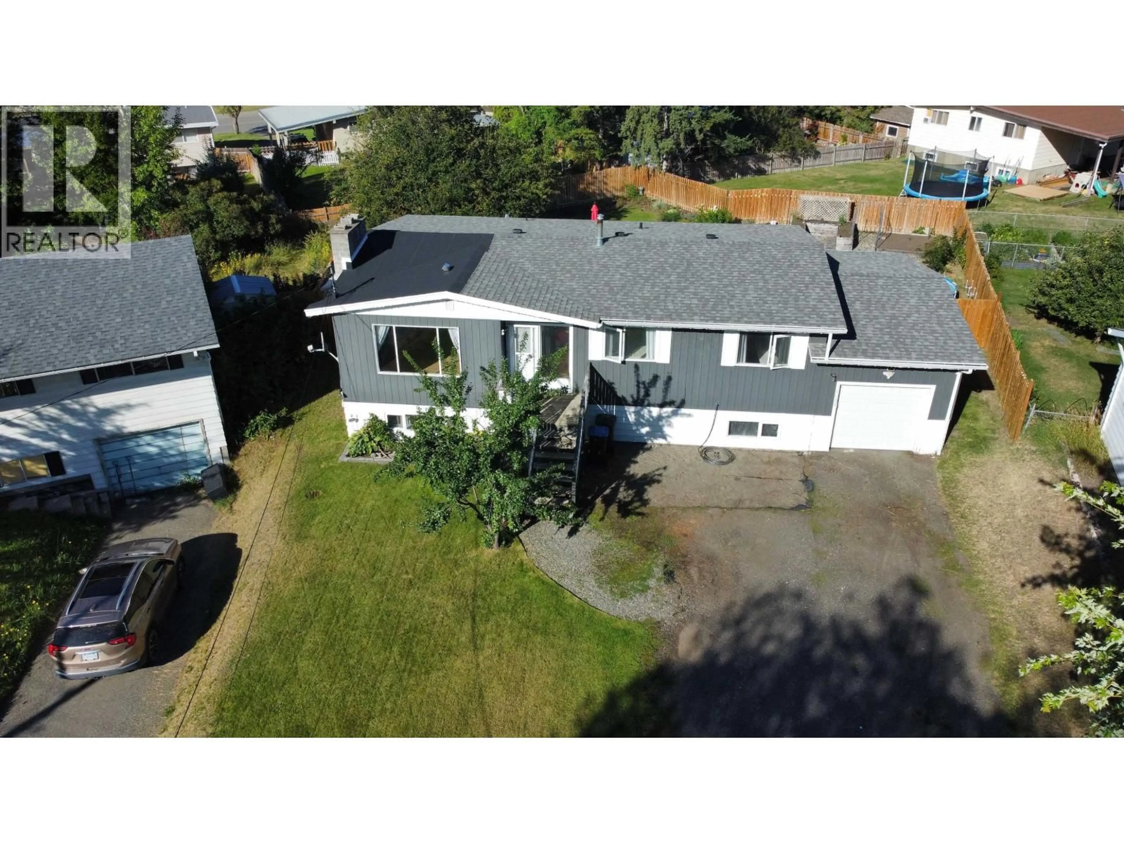 A pic from outside/outdoor area/front of a property/back of a property/a pic from drone, street for 1085 9TH AVENUE, Williams Lake British Columbia V2G2L2