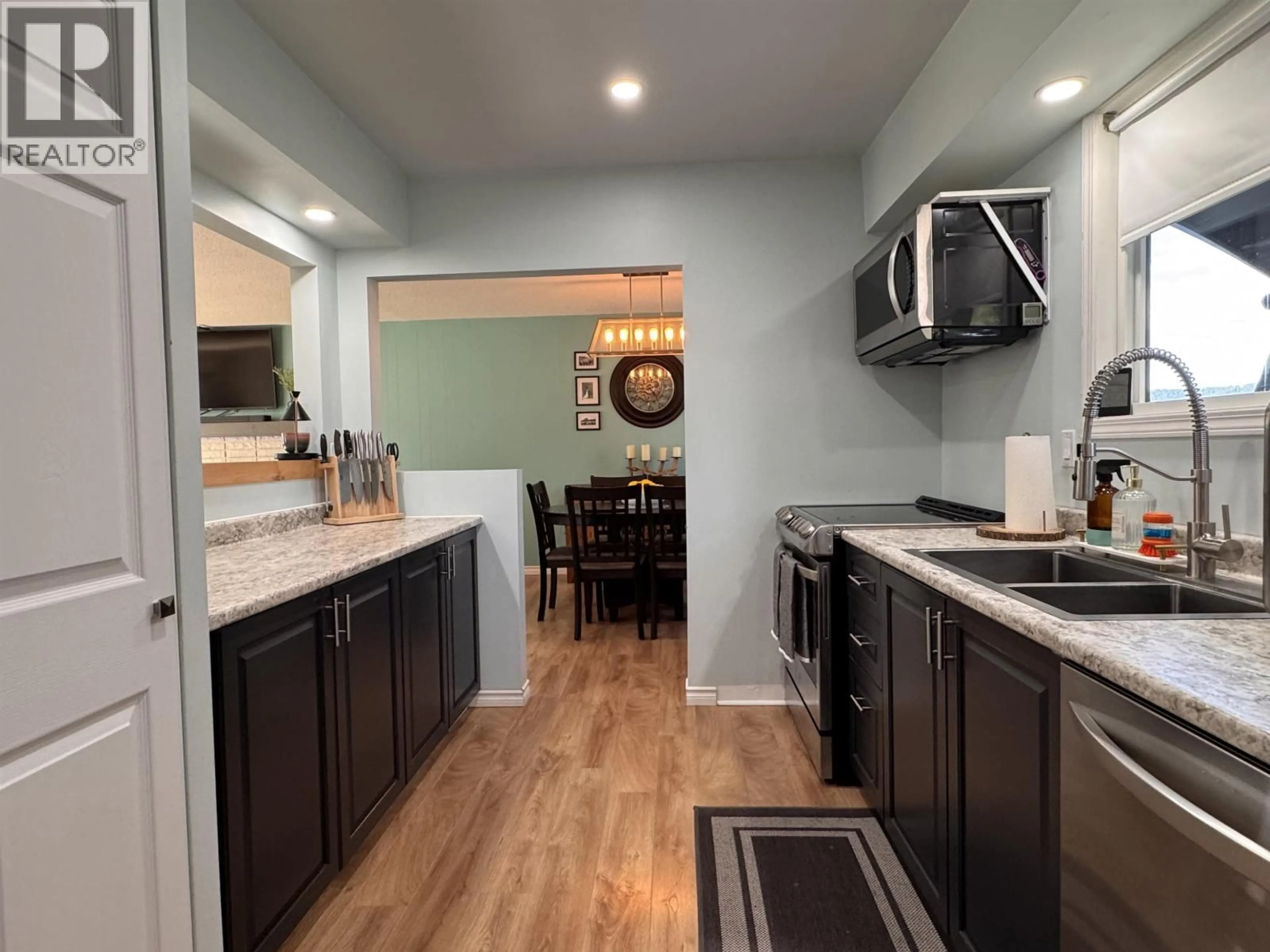 Open concept kitchen, unknown for 1085 9TH AVENUE, Williams Lake British Columbia V2G2L2