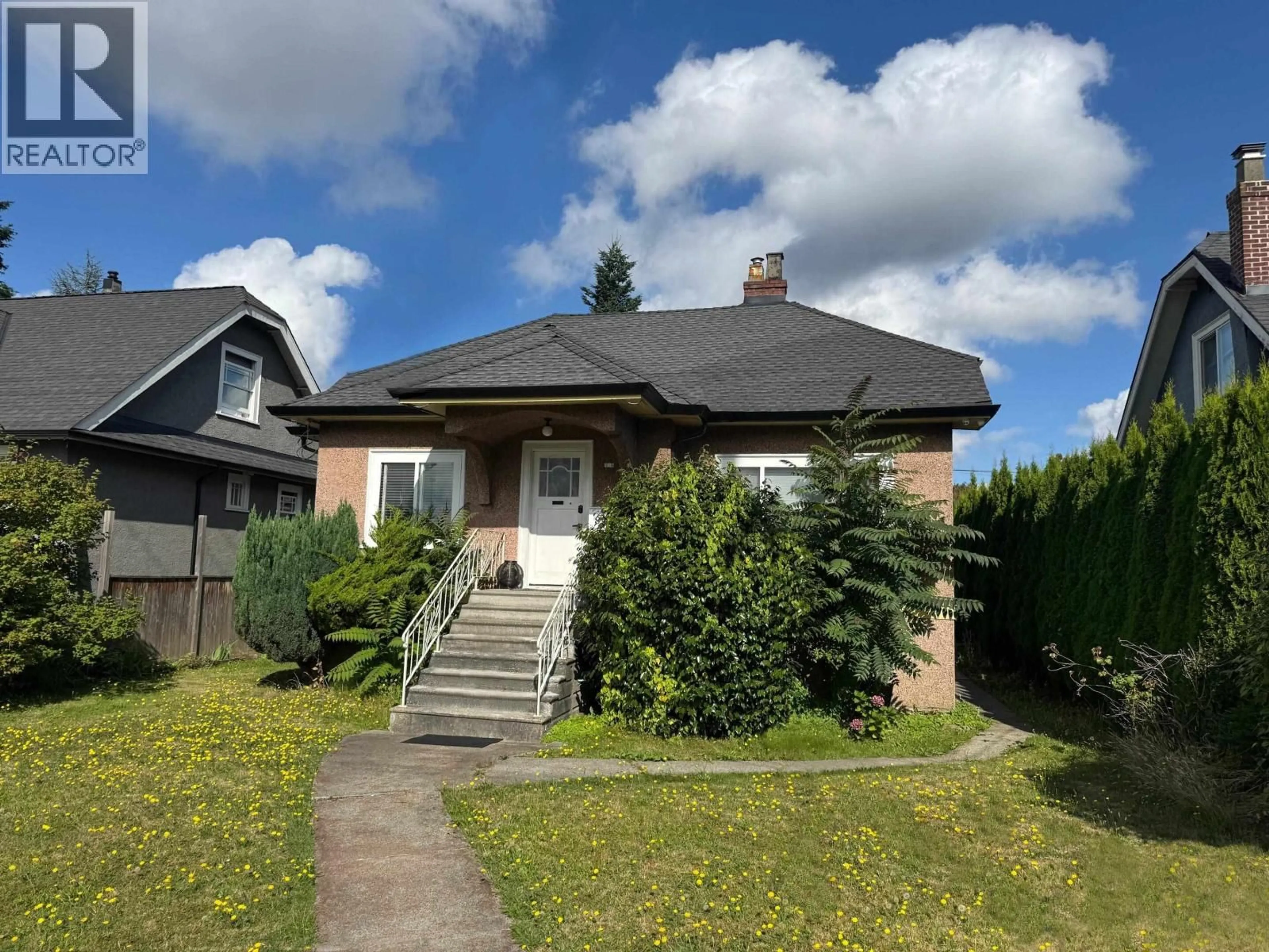 Unknown for 815 EIGHTH AVENUE, New Westminster British Columbia V3M2R4