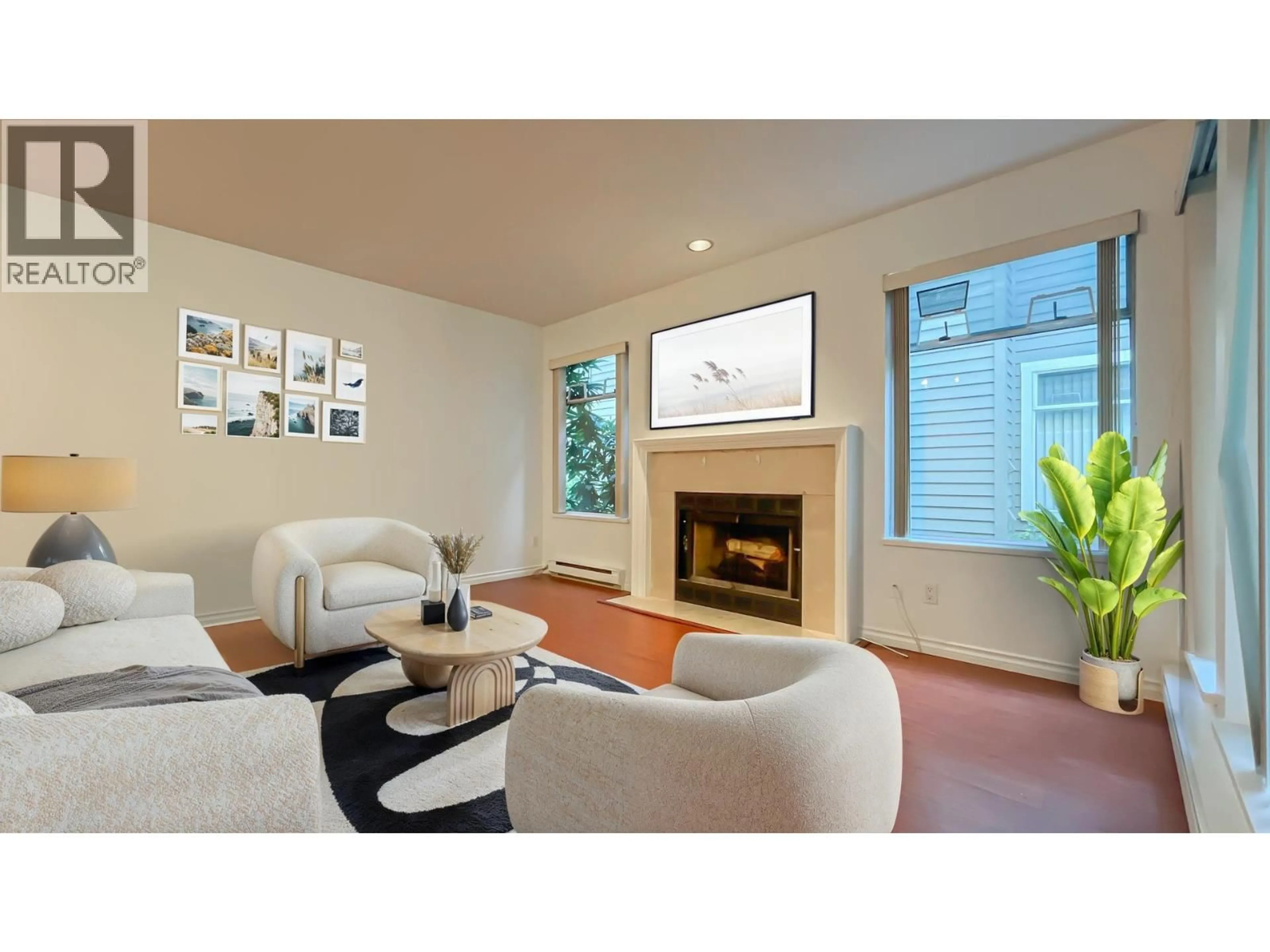 Living room with furniture, unknown for 2994 MT SEYMOUR PARKWAY, North Vancouver British Columbia V7H1E9
