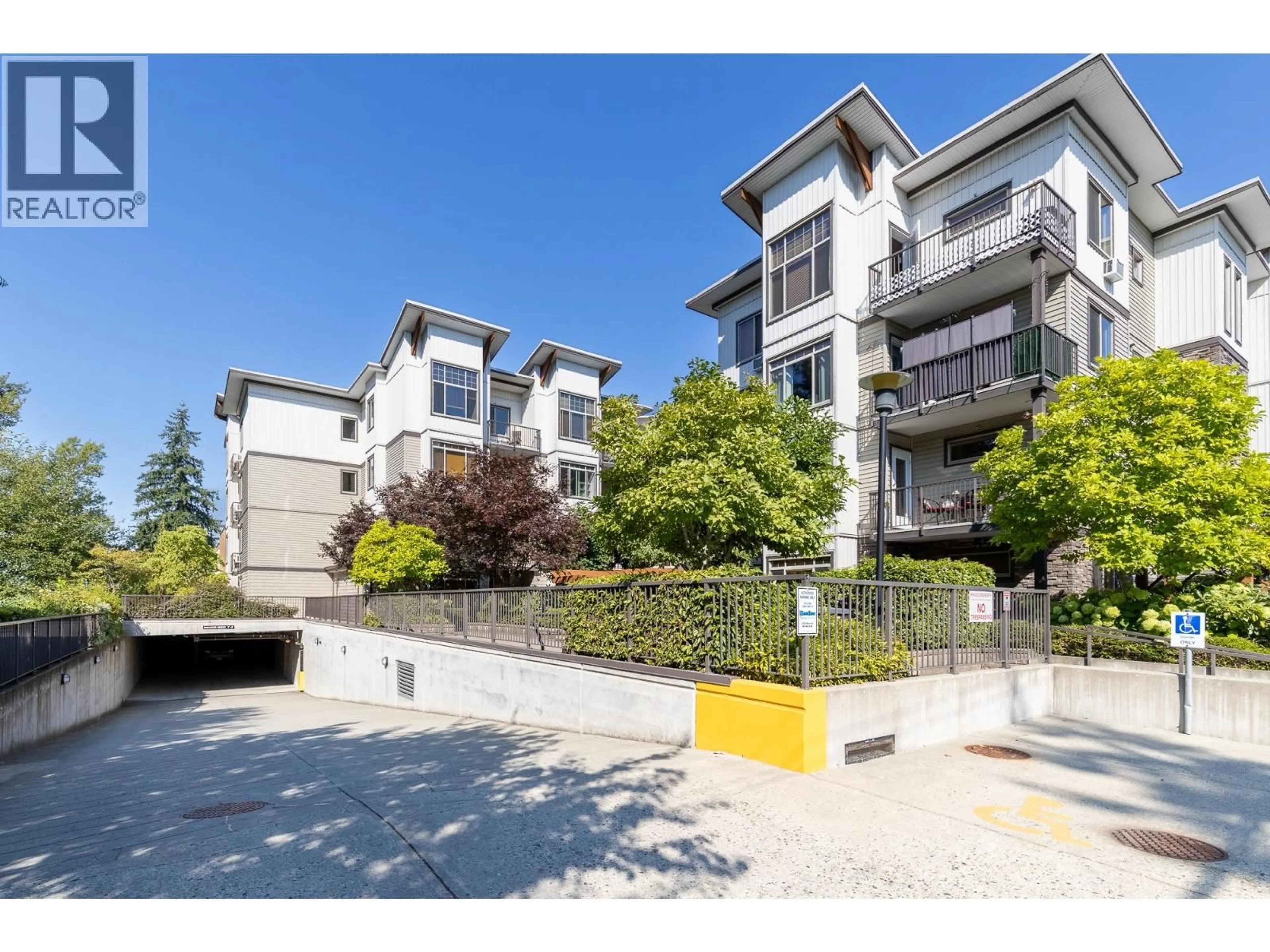 A pic from outside/outdoor area/front of a property/back of a property/a pic from drone, street for 311 - 11887 BURNETT STREET, Maple Ridge British Columbia V2X6P6