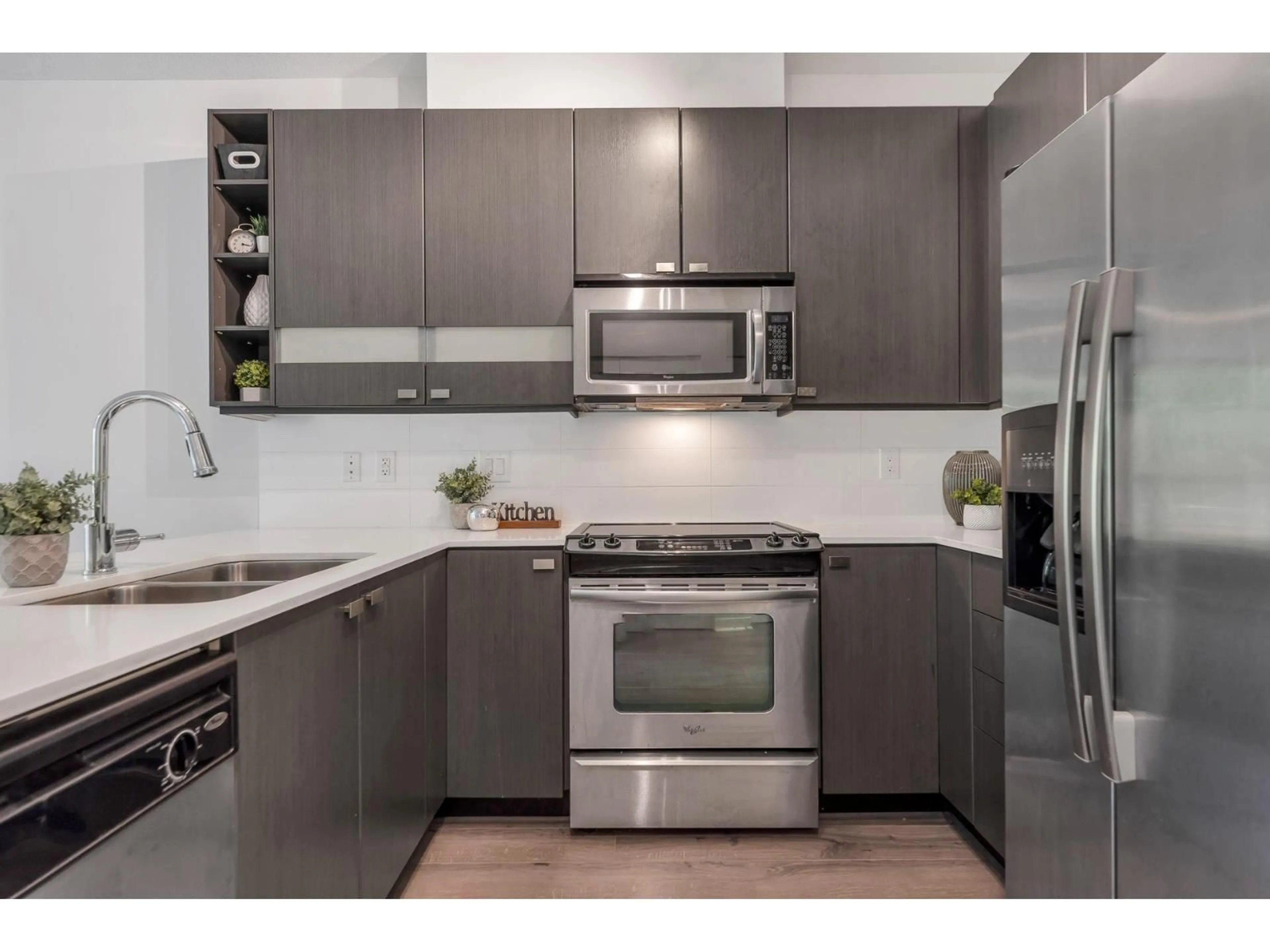 Standard kitchen, unknown for 213 - 5655 210A, Langley British Columbia V3A0G4