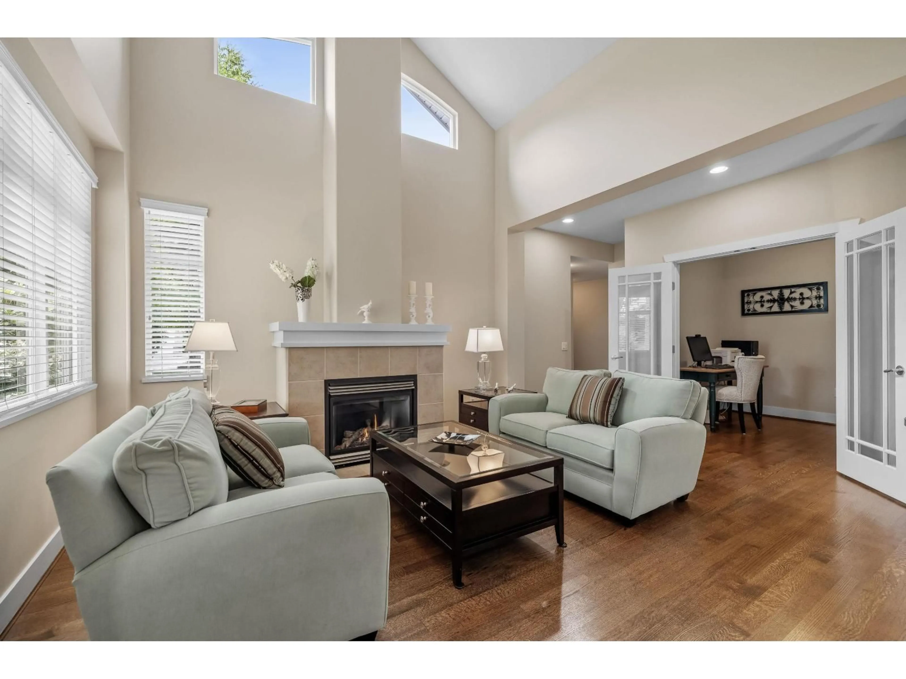 Living room with furniture, unknown for 26 - 18088 8, Surrey British Columbia V3Z9T6