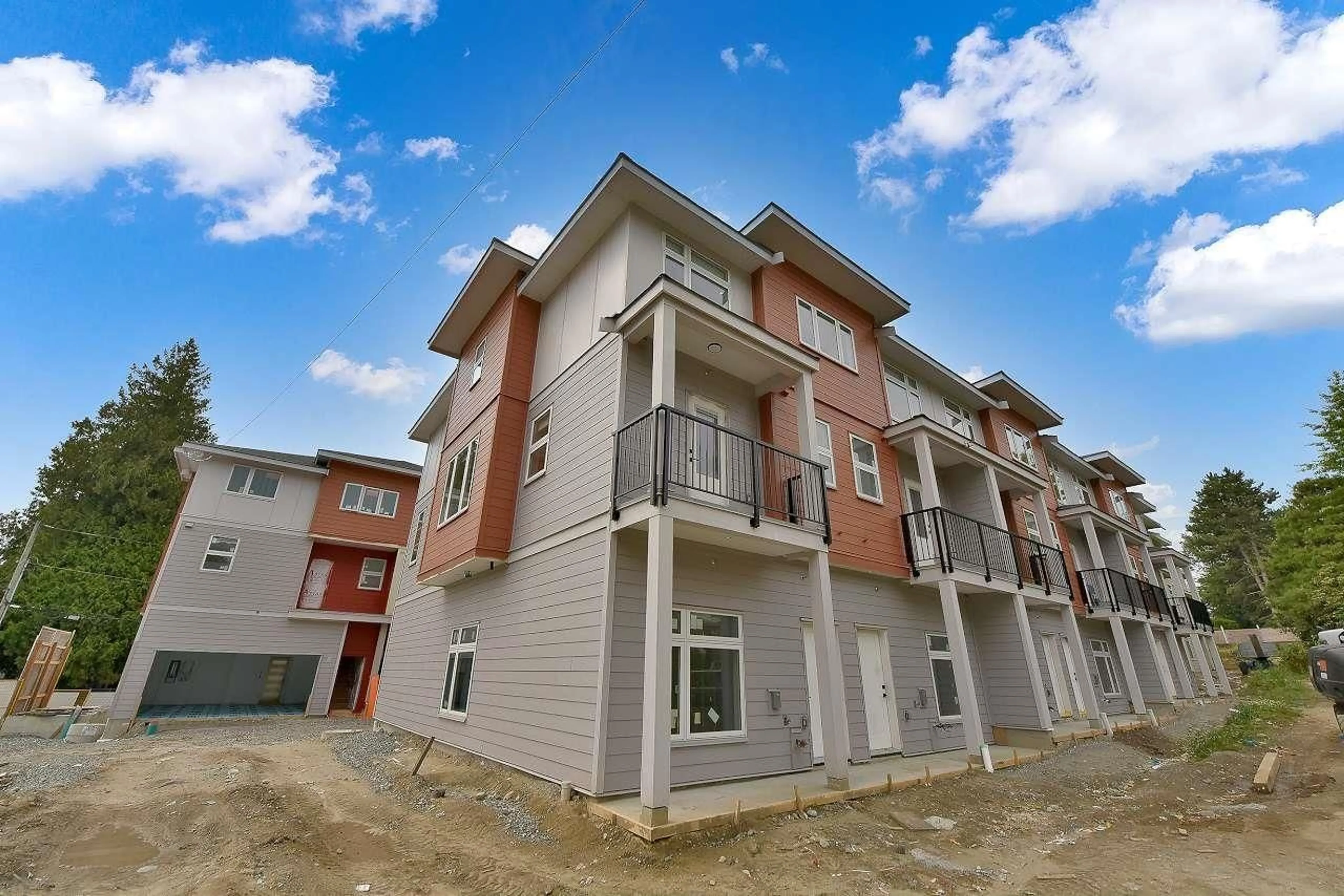 Patio, building for 16 - 7540 BRISKHAM, Mission British Columbia V3V3L9