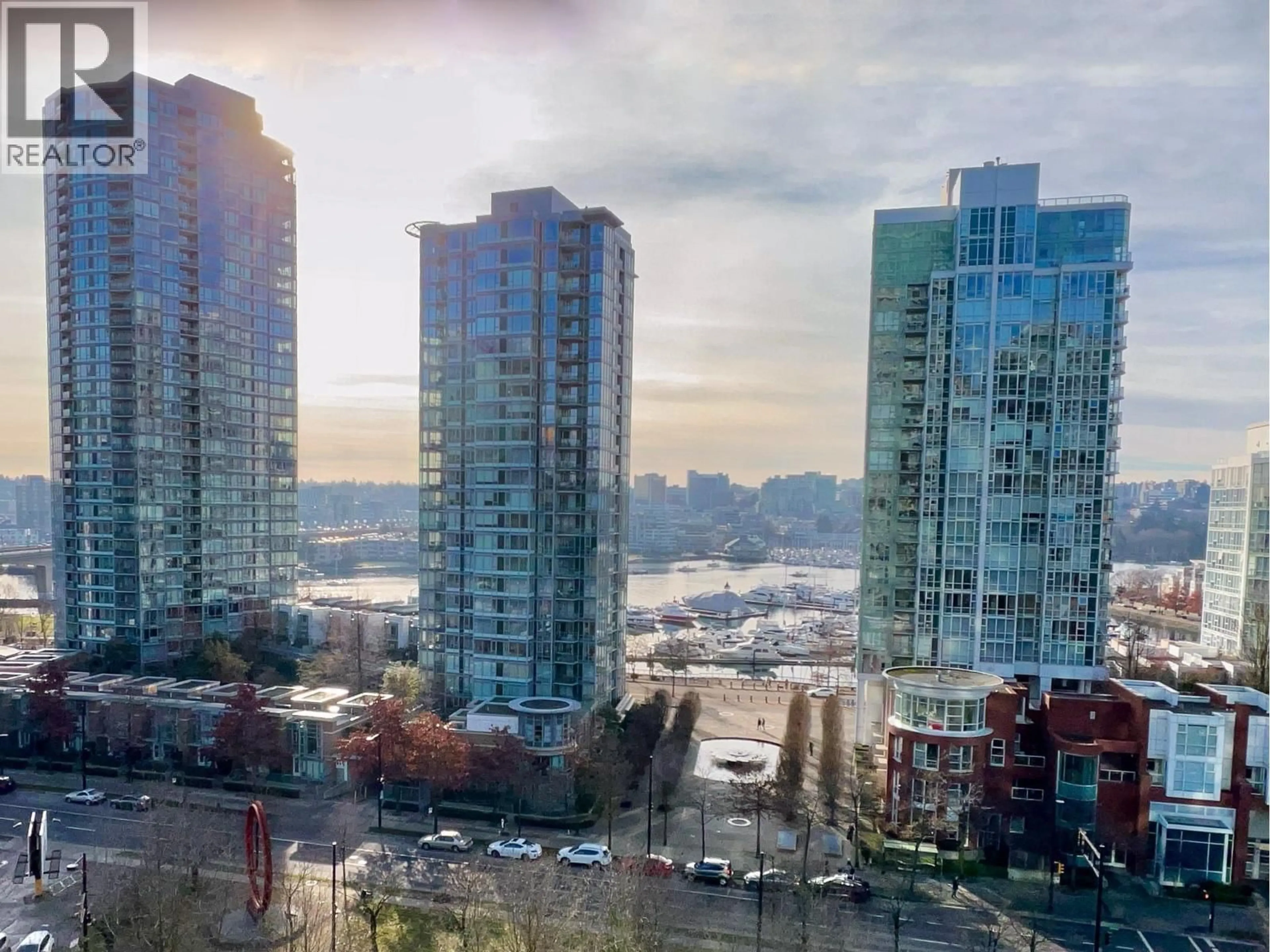 A pic from outside/outdoor area/front of a property/back of a property/a pic from drone, city buildings view from balcony for 1206 - 1009 EXPO BOULEVARD, Vancouver British Columbia V6Z2V9