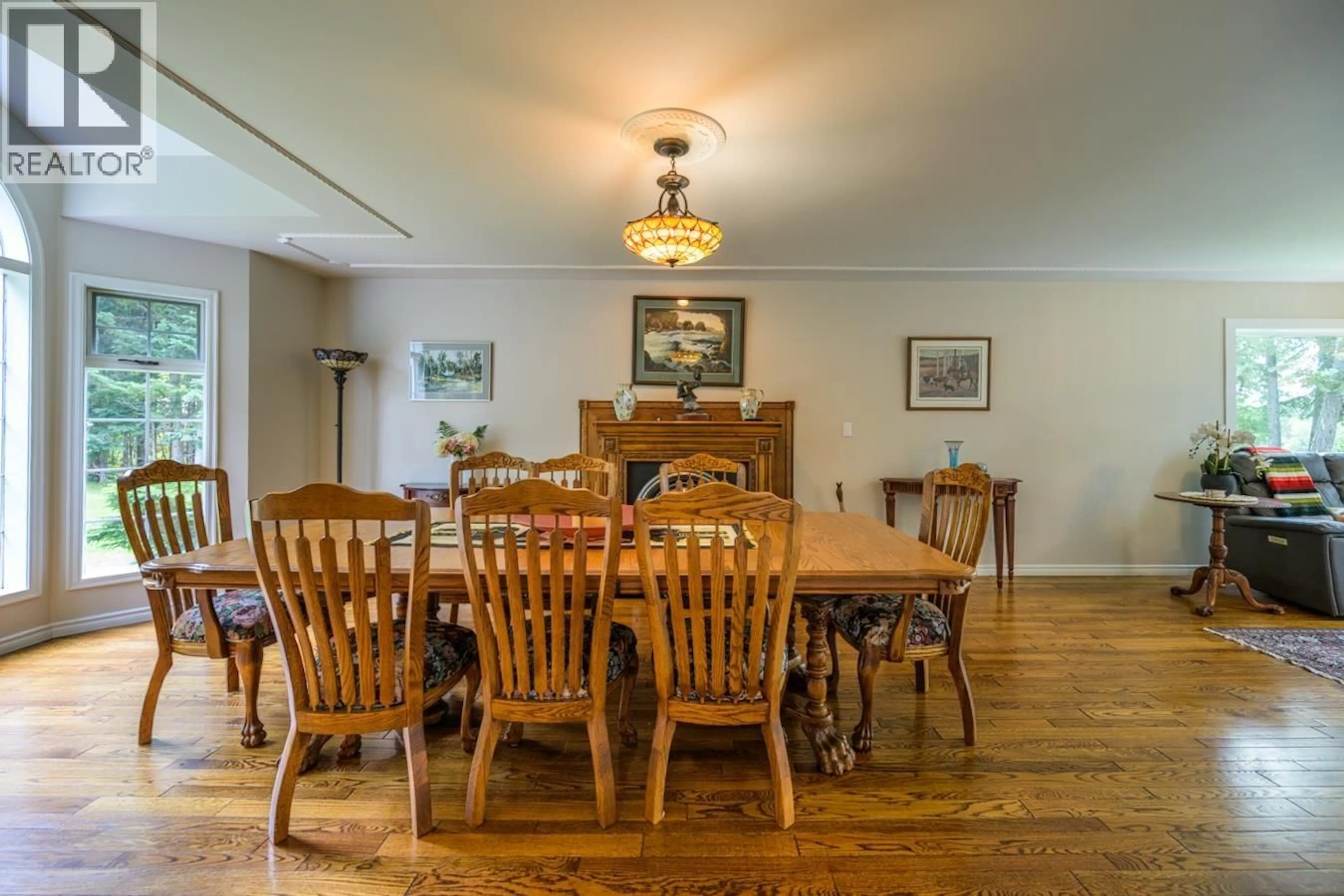 Dining room, wood/laminate floor for 8899 NORTH NECHAKO ROAD, Prince George British Columbia V2K4Z8