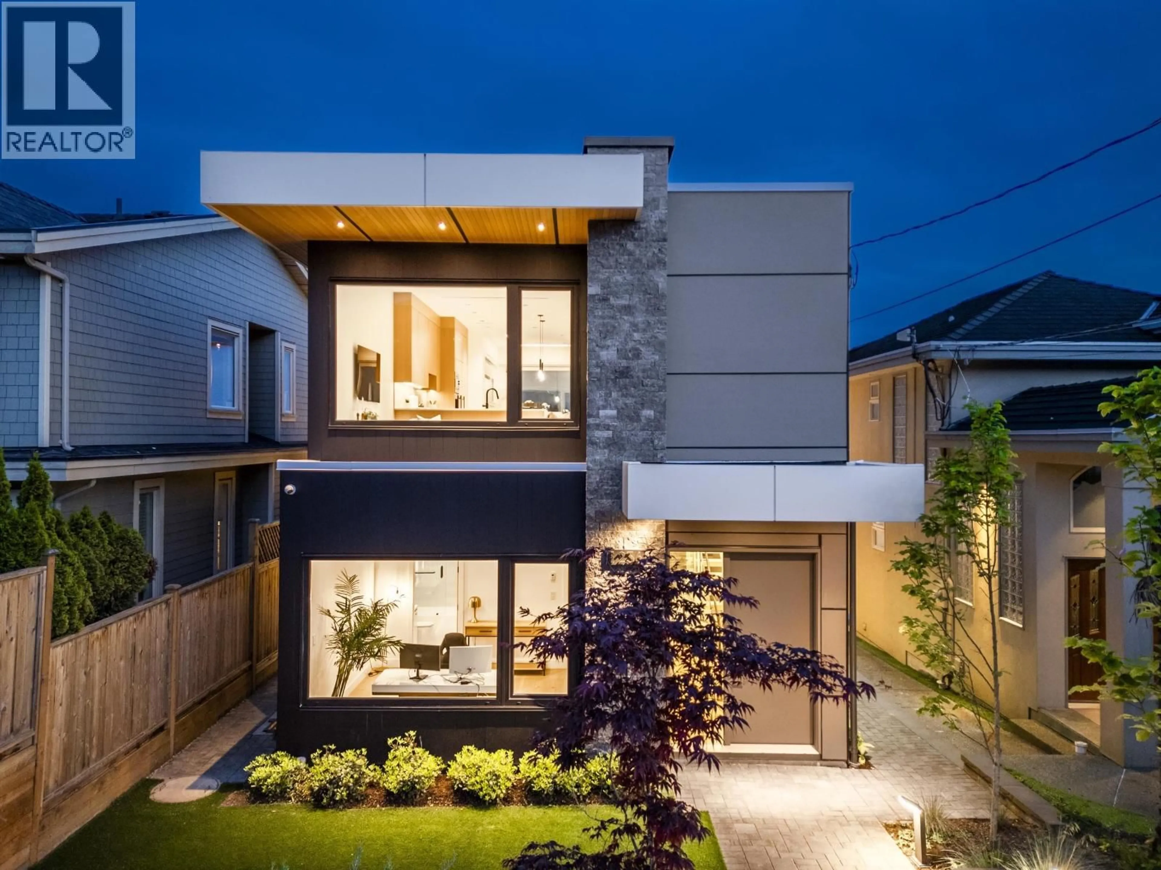 Home with brick exterior material, street for 1236 DUCHESS AVENUE, West Vancouver British Columbia V7T1H4