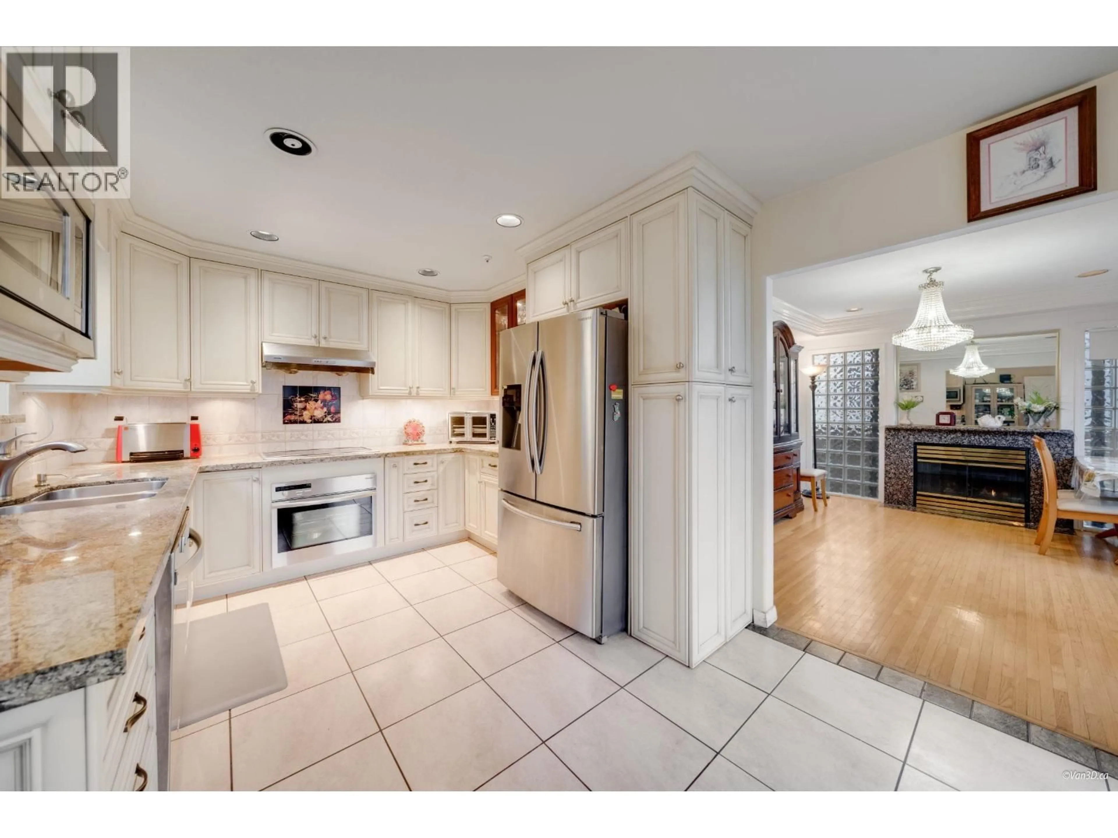 Open concept kitchen, ceramic/tile floor for 3436 CAMBRIDGE STREET, Vancouver British Columbia V5K1M2