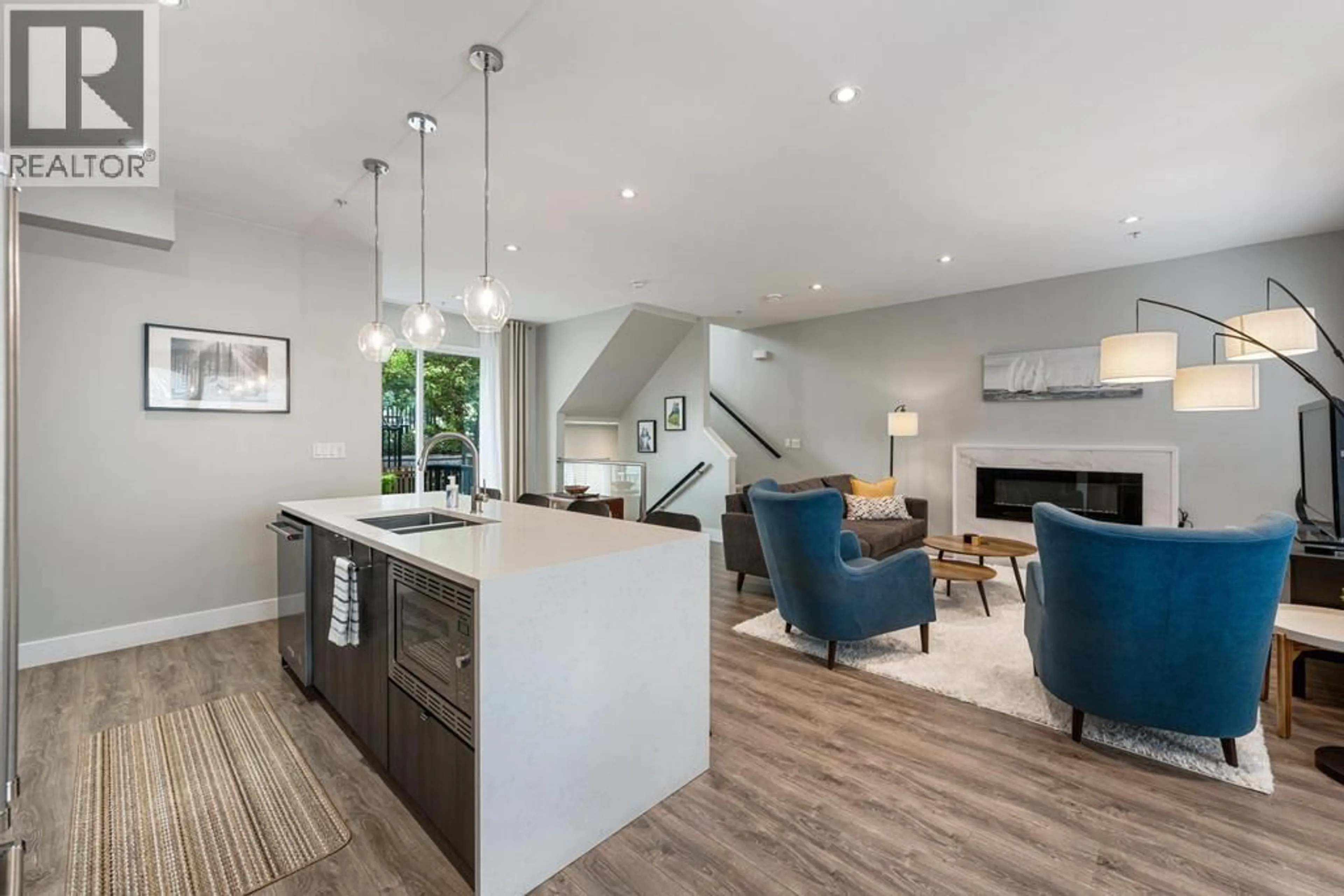 Open concept kitchen, unknown for 16 - 24086 104 AVENUE, Maple Ridge British Columbia V2W1J2