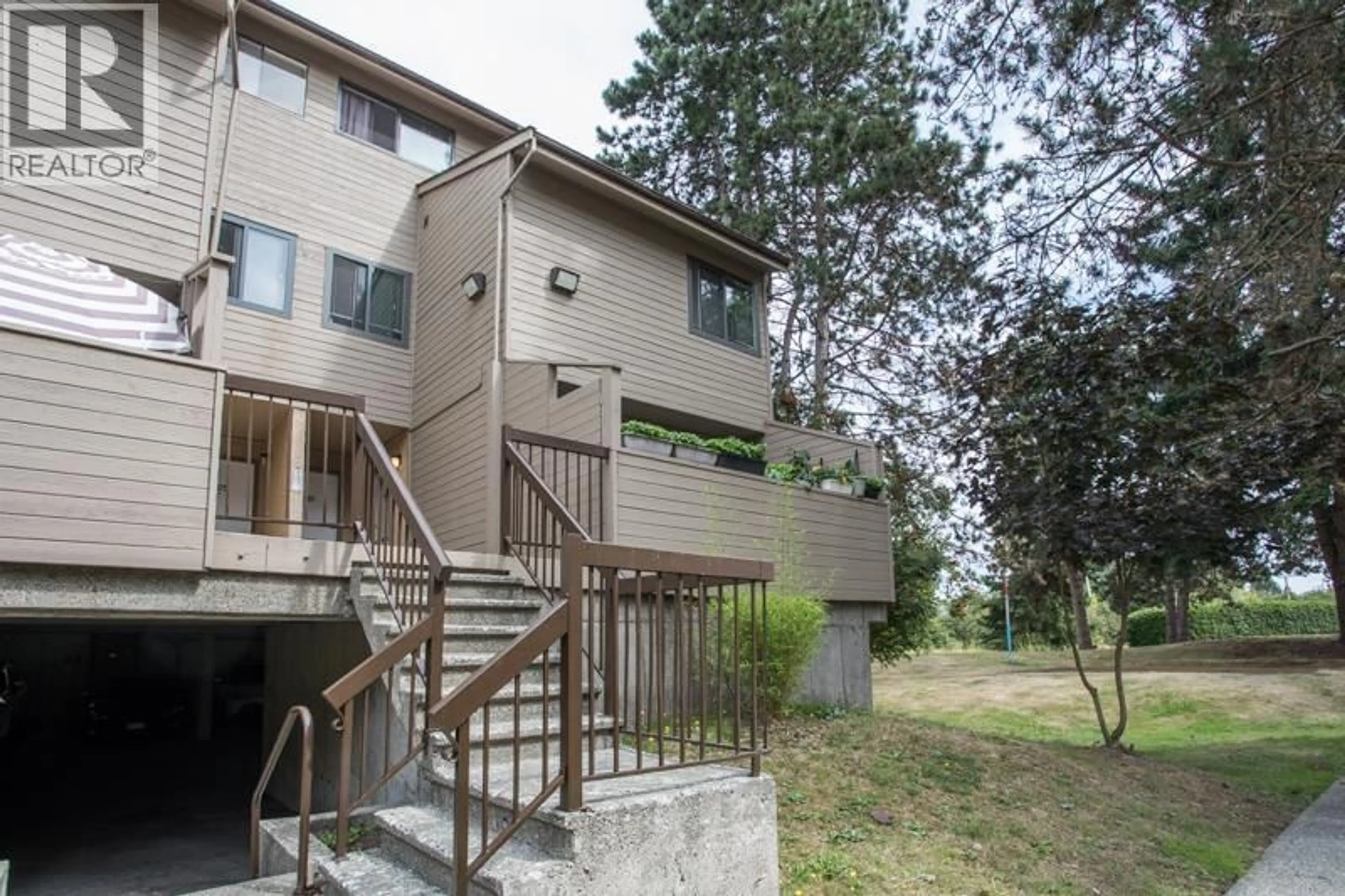 Patio, unknown for 201 - 8040 COLONIAL DRIVE, Richmond British Columbia V7C4V1