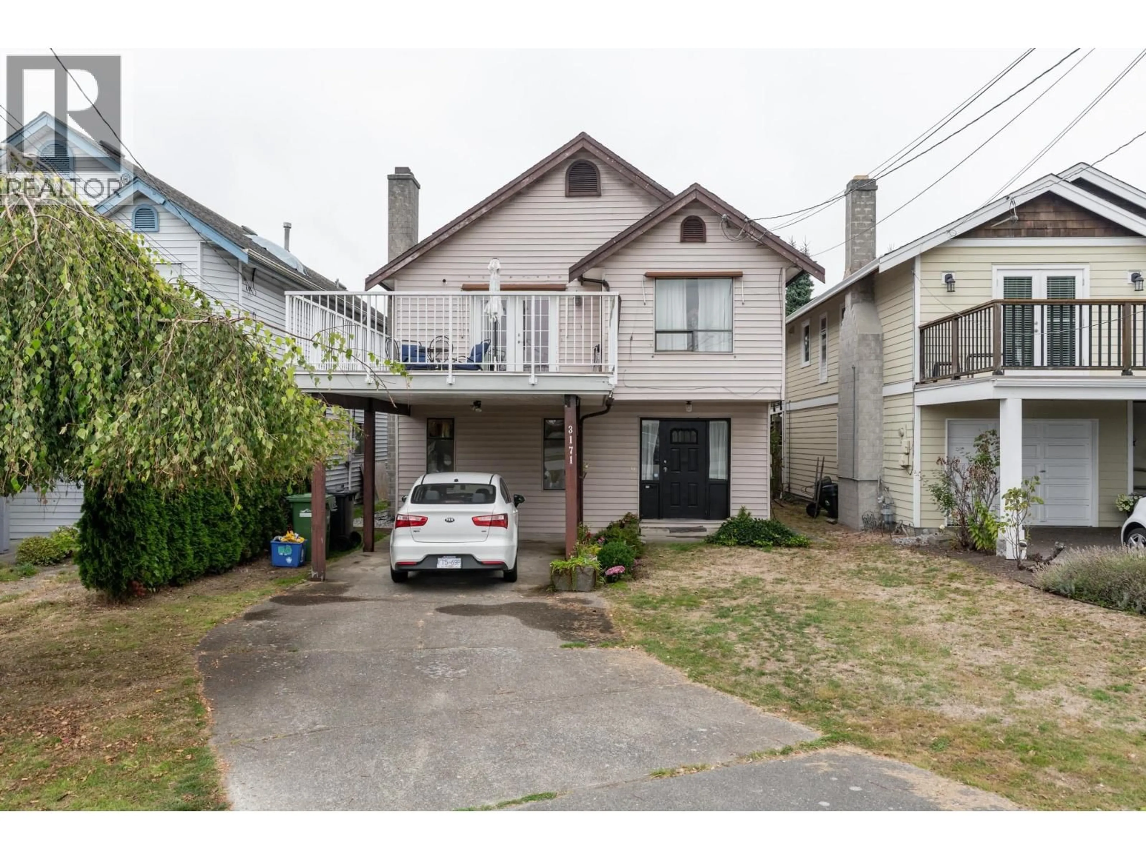 A pic from outside/outdoor area/front of a property/back of a property/a pic from drone, street for 3171 CHATHAM STREET, Richmond British Columbia V7E6B8