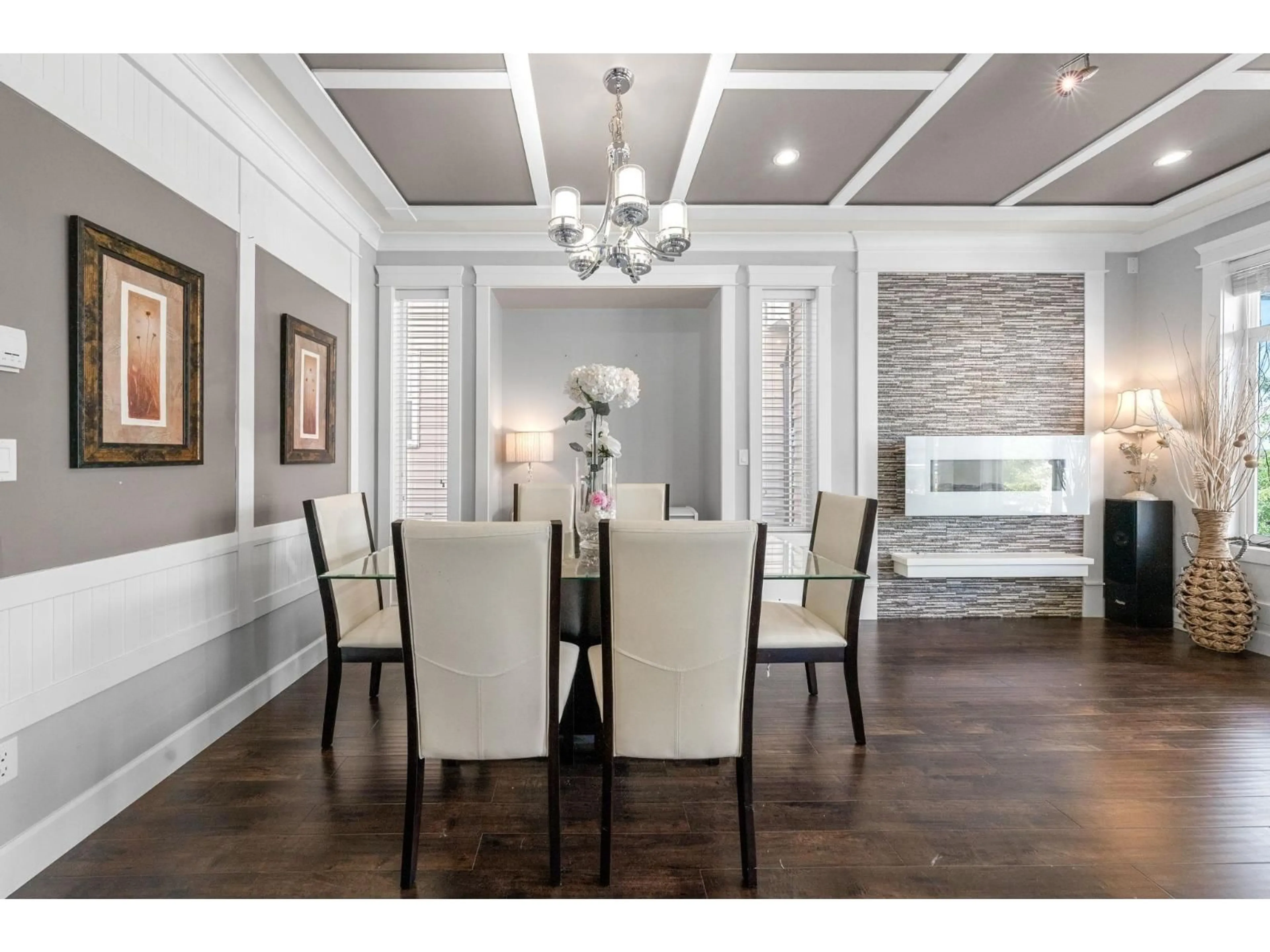 Dining room, wood/laminate floor for 14118 60A, Surrey British Columbia V3X0G1