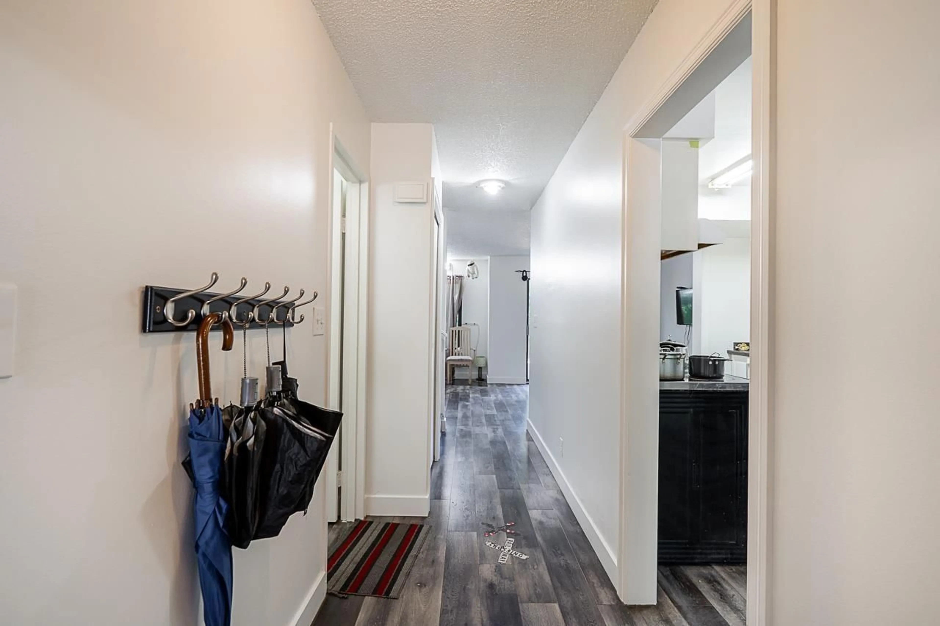 Indoor entryway for 69 - 13880 74, Surrey British Columbia V3W7E6