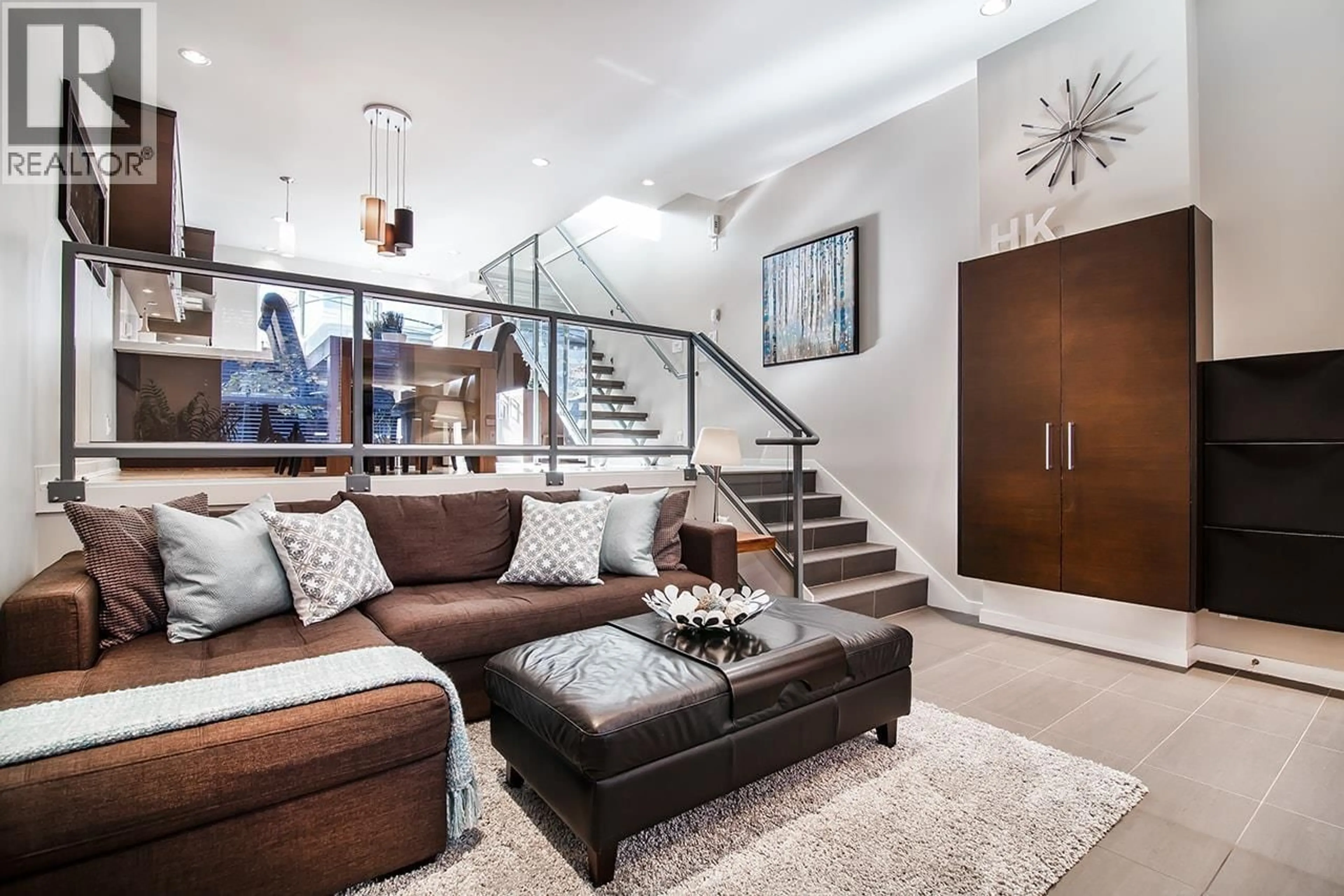 Living room with furniture, unknown for 7 - 2188 8TH AVENUE, Vancouver British Columbia V6K2A4