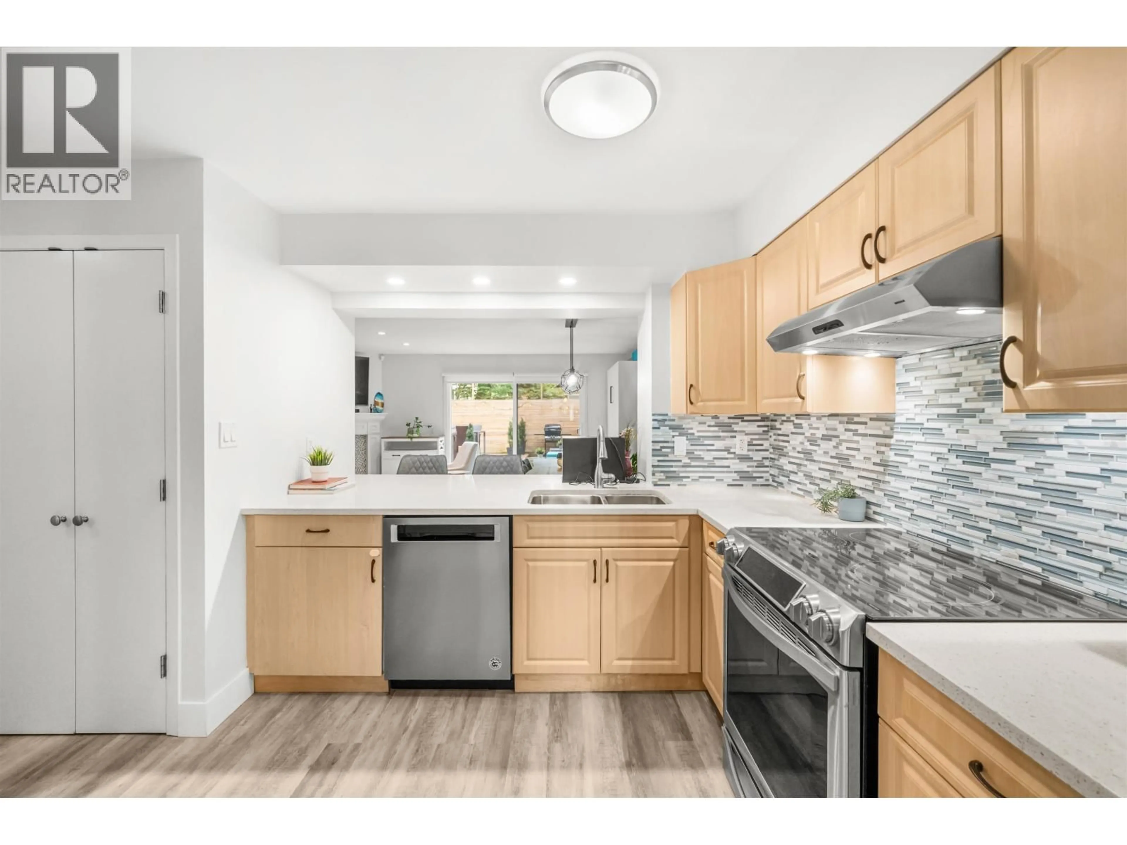 Open concept kitchen, unknown for 3 - 6100 TIFFANY BOULEVARD, Richmond British Columbia V7C5A8