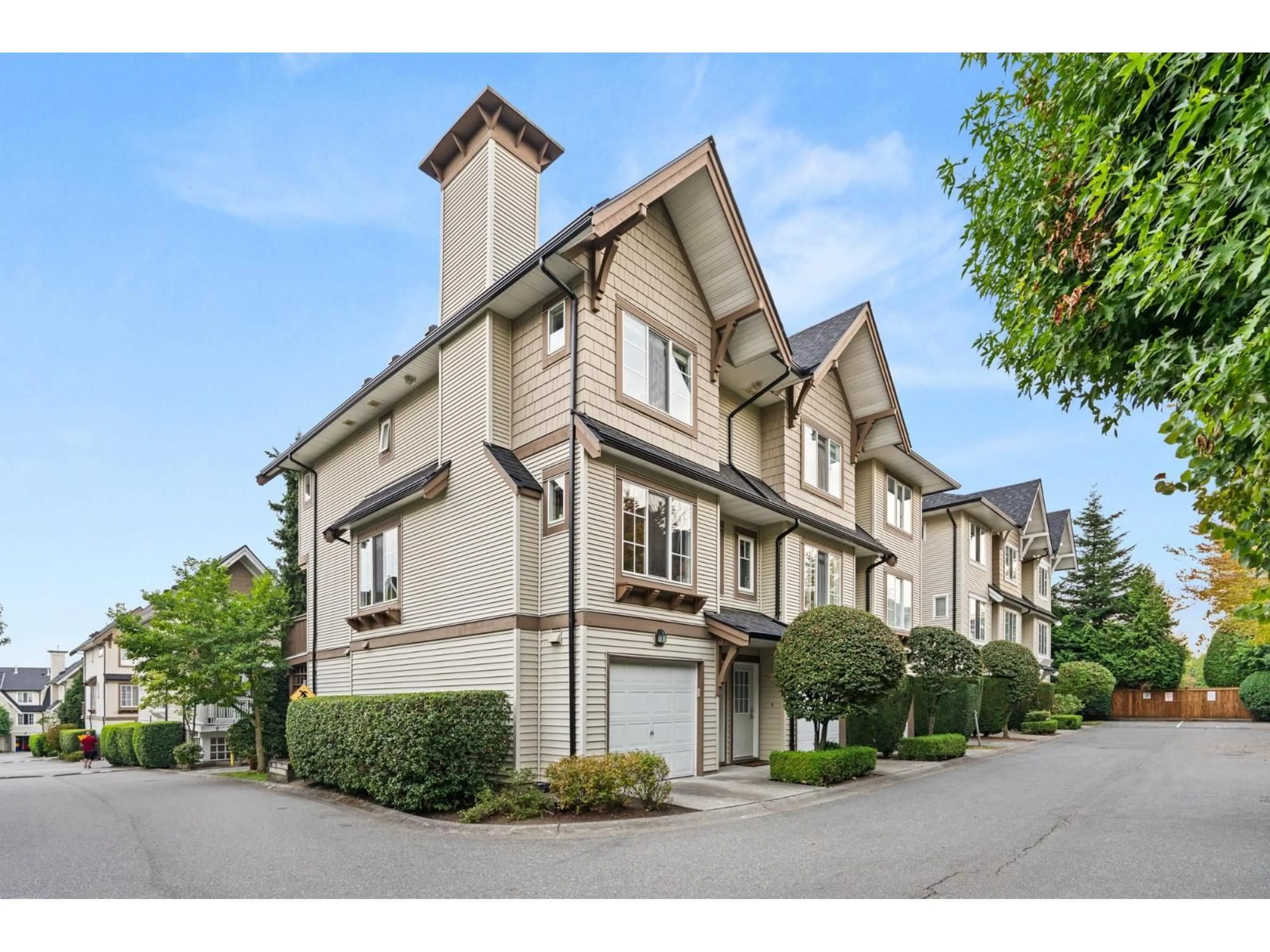 Unknown for 22 - 20540 66, Langley British Columbia V2Y2Y7