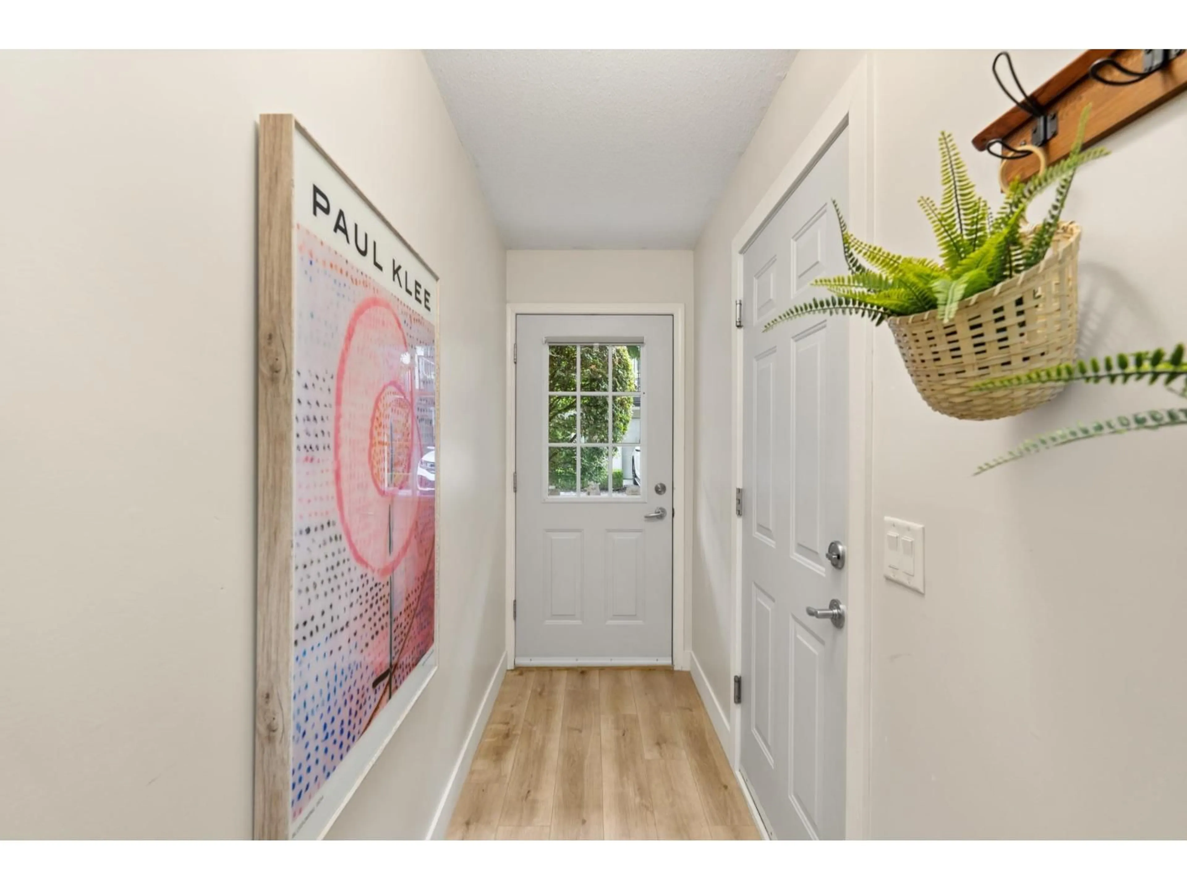Indoor entryway for 22 - 20540 66, Langley British Columbia V2Y2Y7