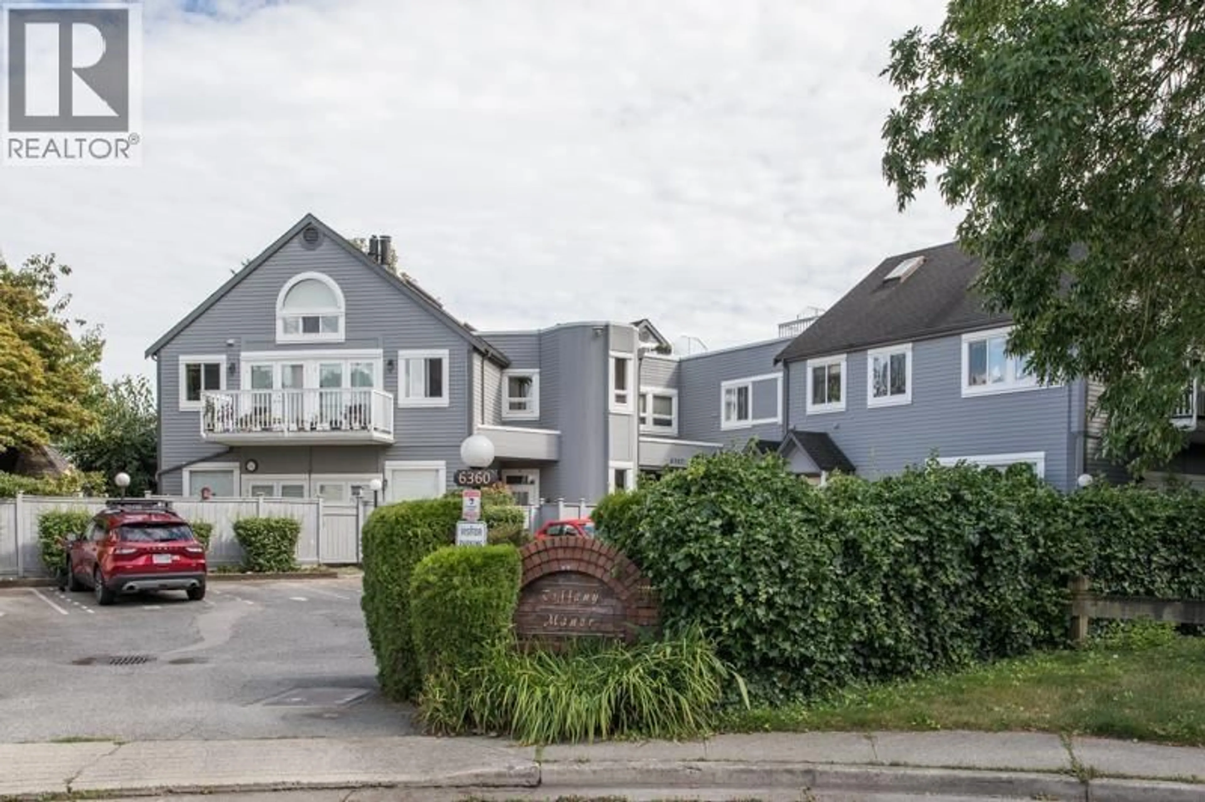 A pic from outside/outdoor area/front of a property/back of a property/a pic from drone, street for 4 - 6360 LYNAS LANE, Richmond British Columbia V7C5C9