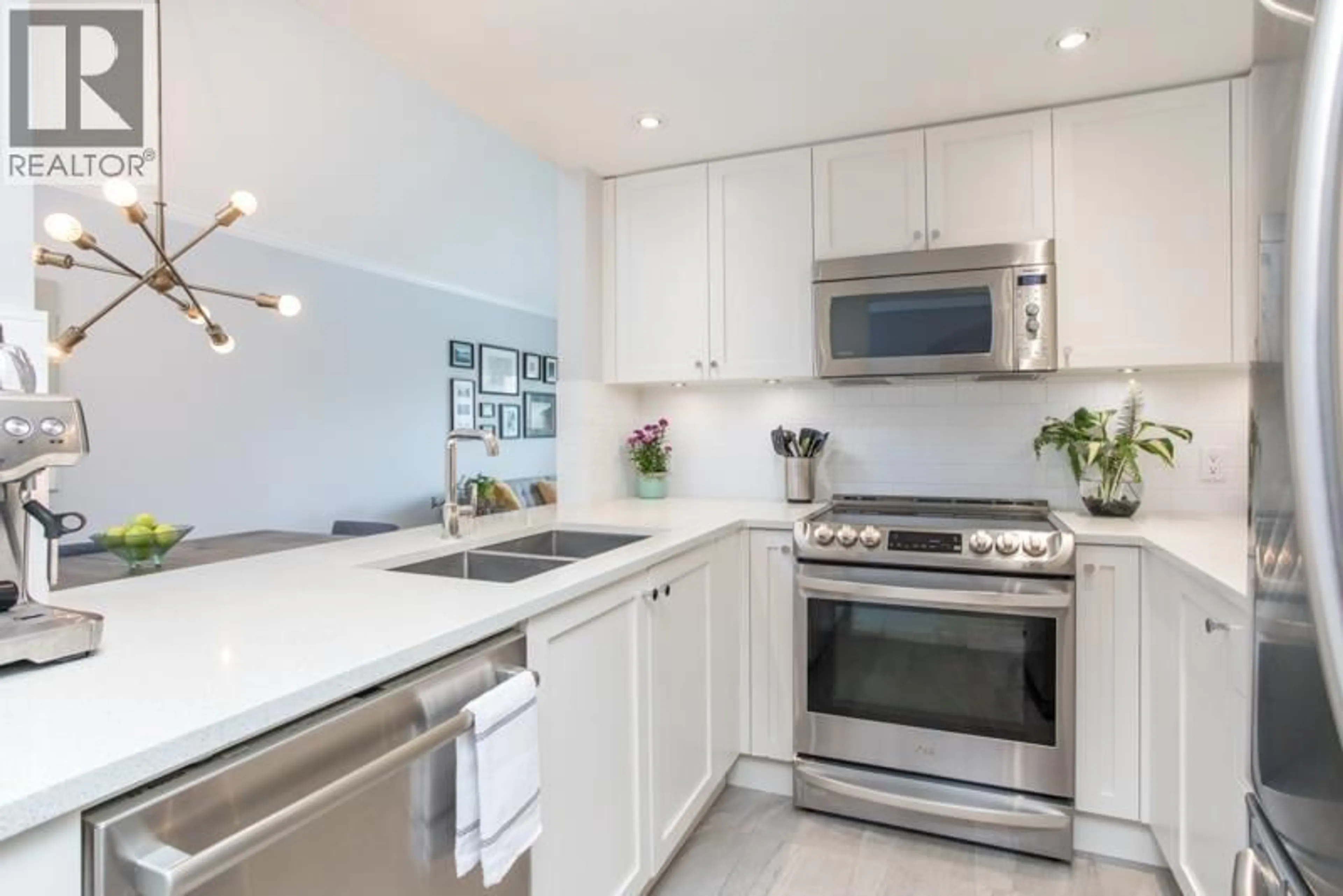 Unknown for 4 - 6360 LYNAS LANE, Richmond British Columbia V7C5C9