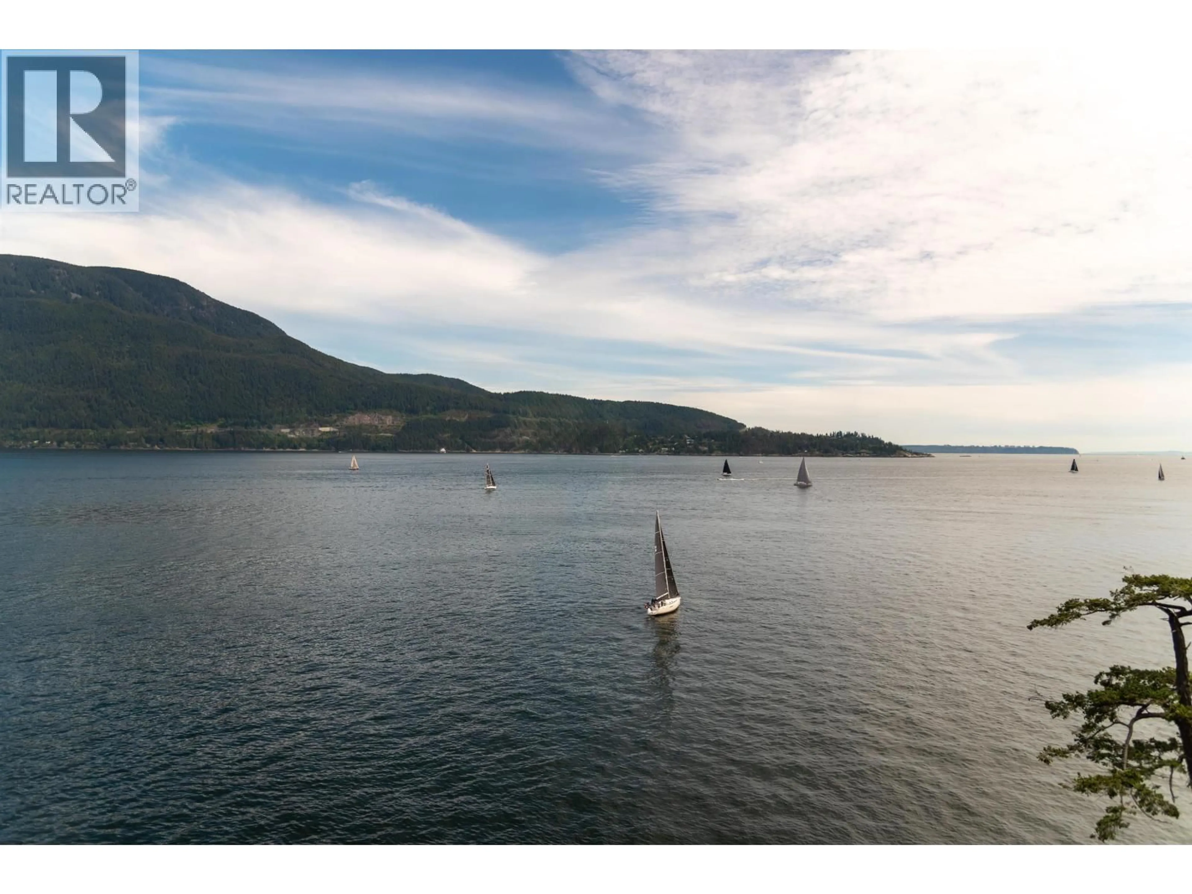 Blurry image for 1531 EAGLE CLIFF ROAD, Bowen Island British Columbia V0N1G1
