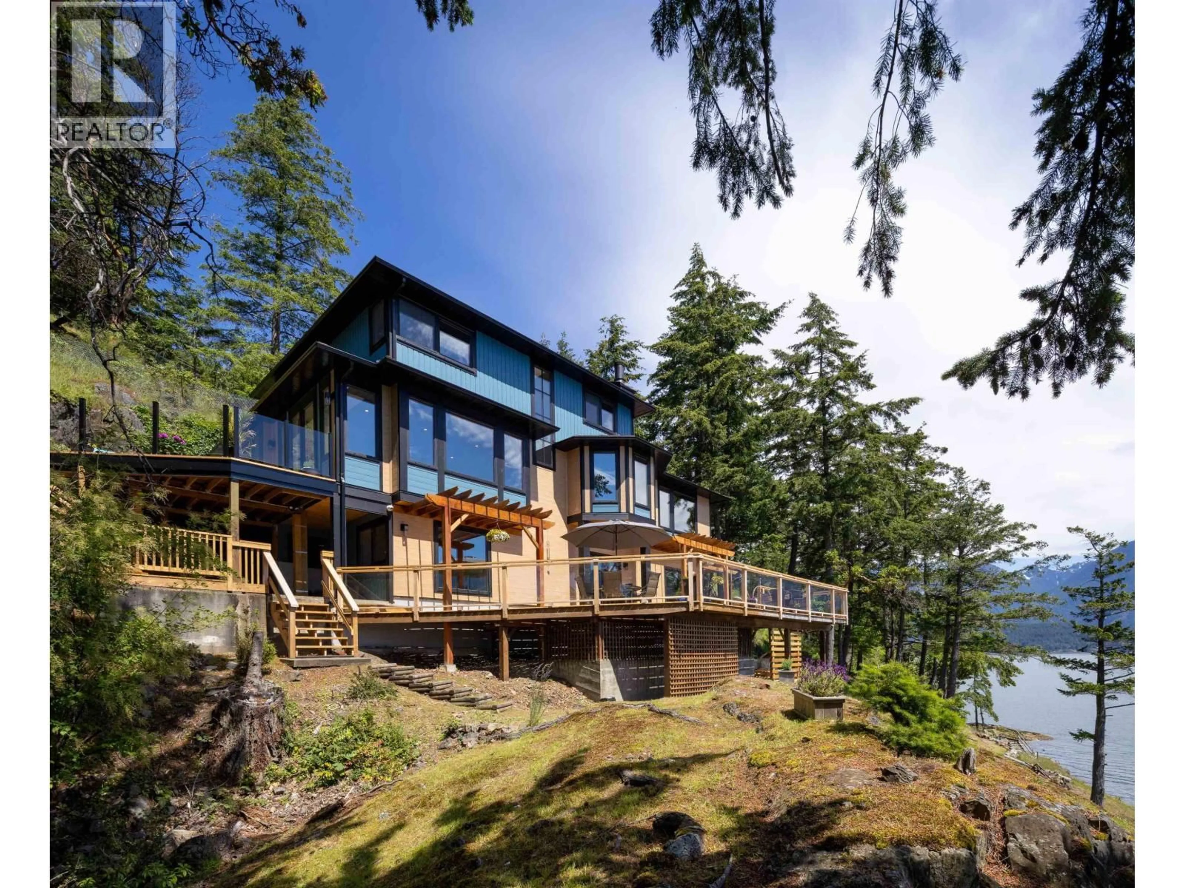 Home with vinyl exterior material, water/lake/river/ocean view for 1531 EAGLE CLIFF ROAD, Bowen Island British Columbia V0N1G1