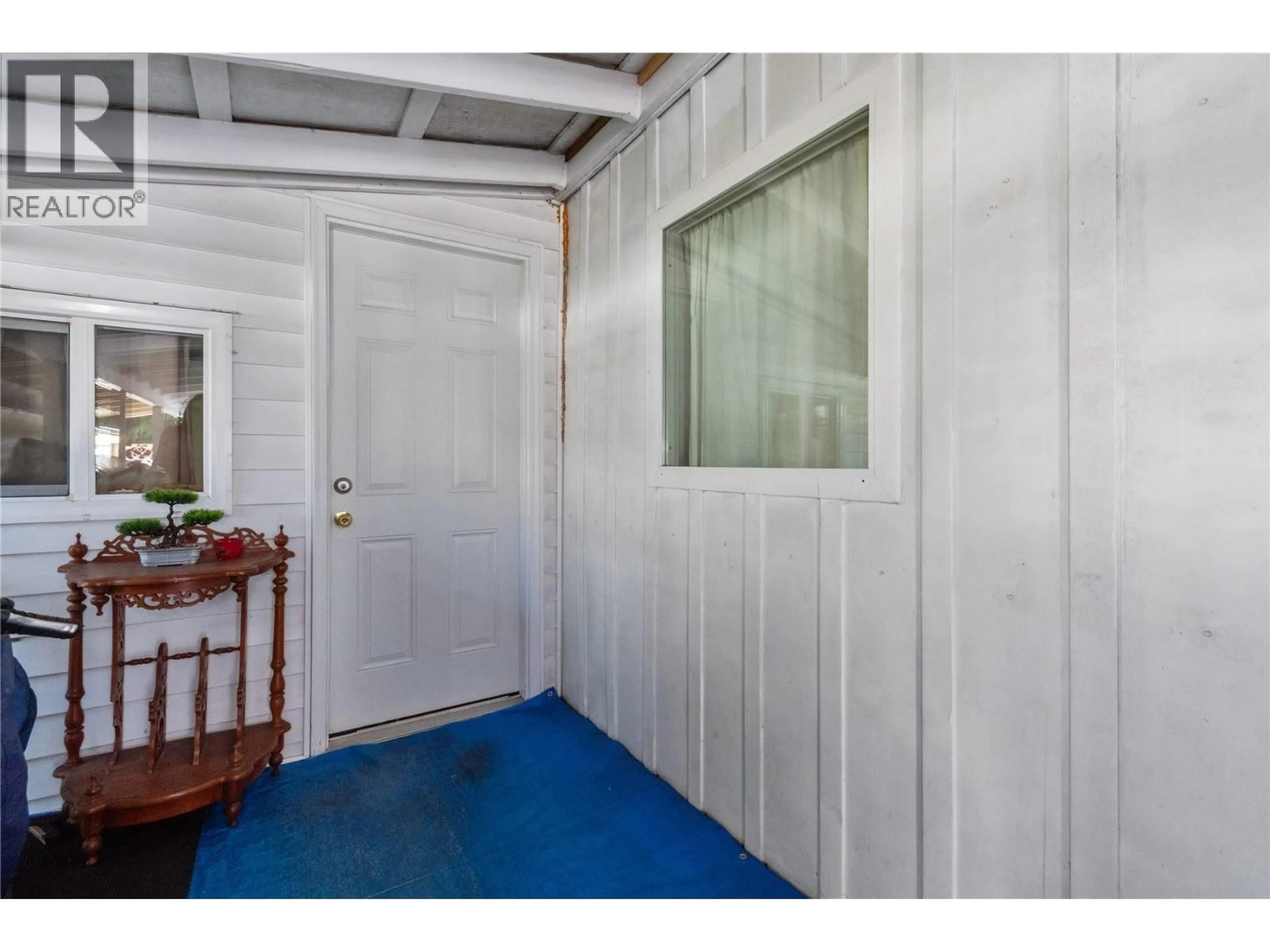 Indoor entryway for 52 4200 DEWDNEY TRUNK ROAD, Coquitlam British Columbia V3K2X8