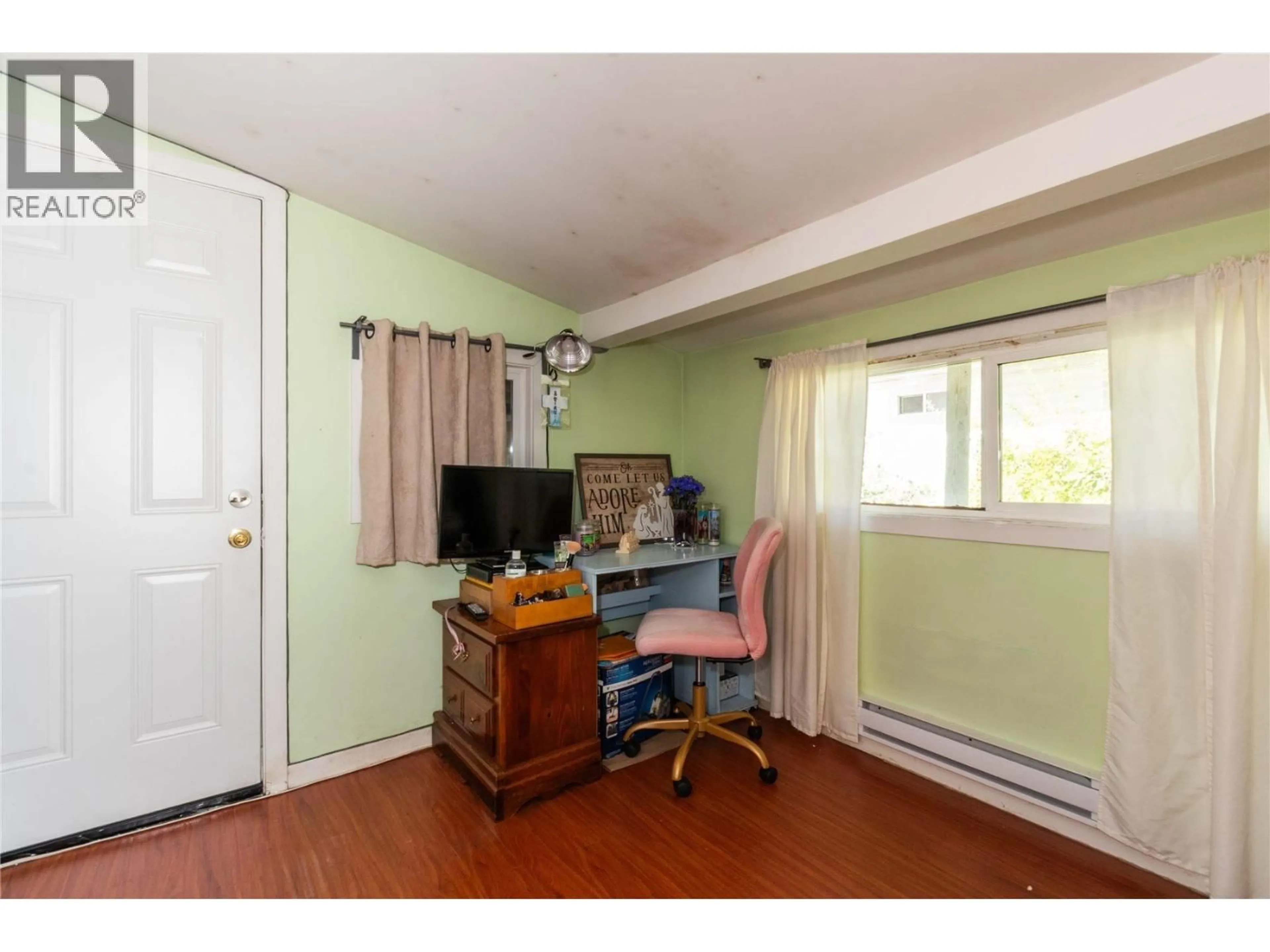 A pic of a room for 52 4200 DEWDNEY TRUNK ROAD, Coquitlam British Columbia V3K2X8