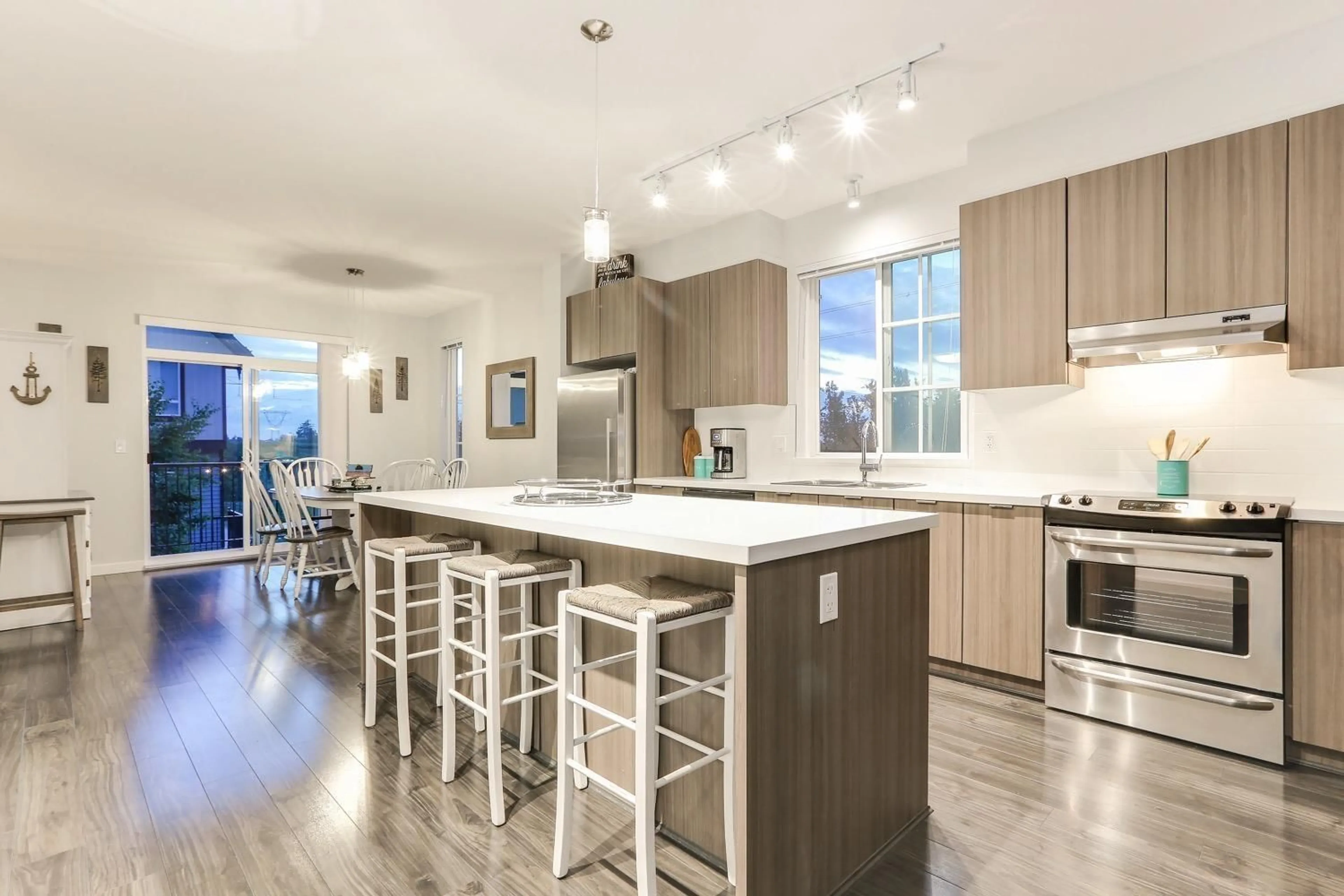 Open concept kitchen, unknown for 88 - 30989 WESTRIDGE, Abbotsford British Columbia V2T0E7