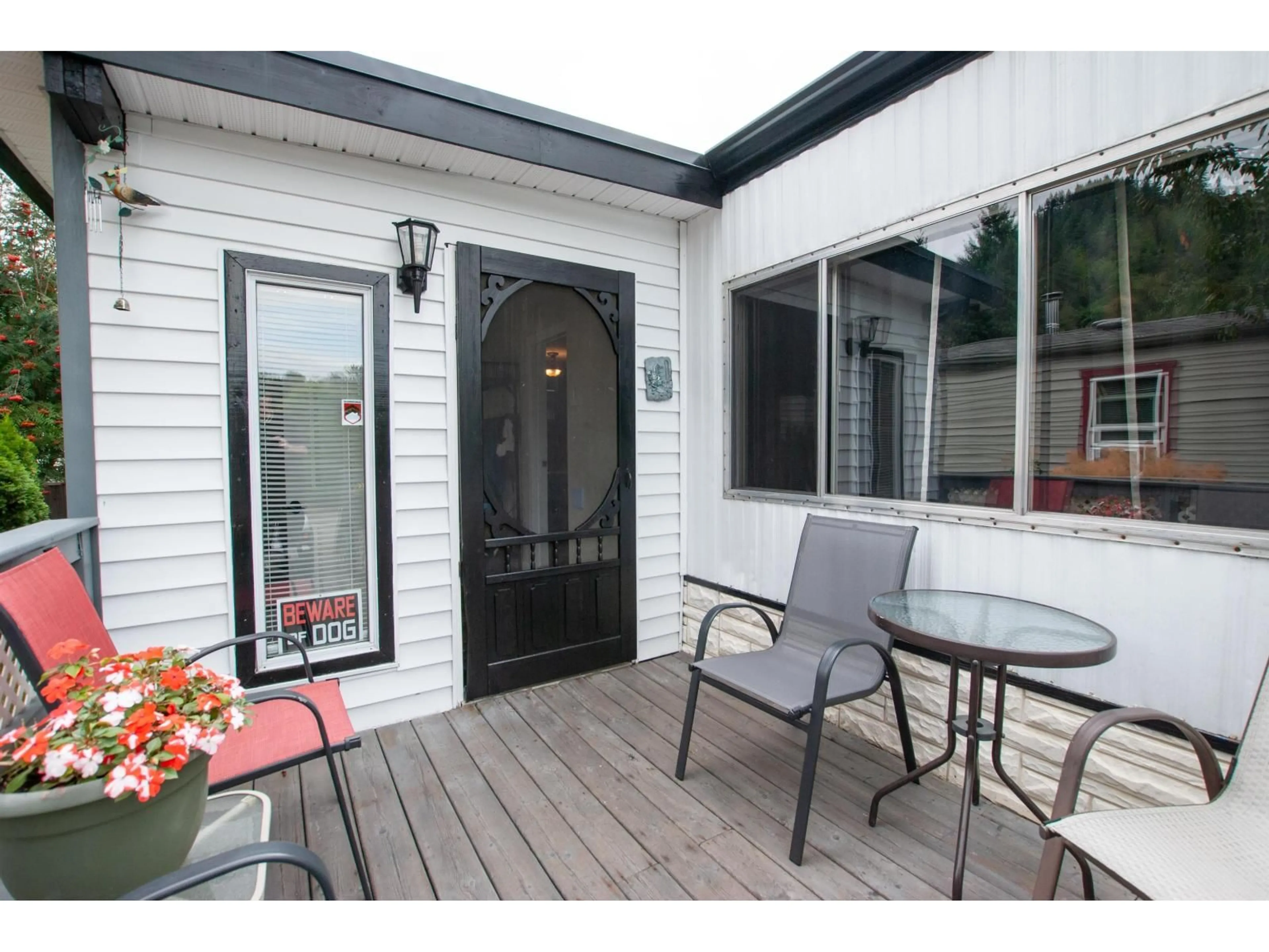 Patio, street for 30 - 46484 CHILLIWACK LAKE ROAD, Chilliwack British Columbia V2R3R7