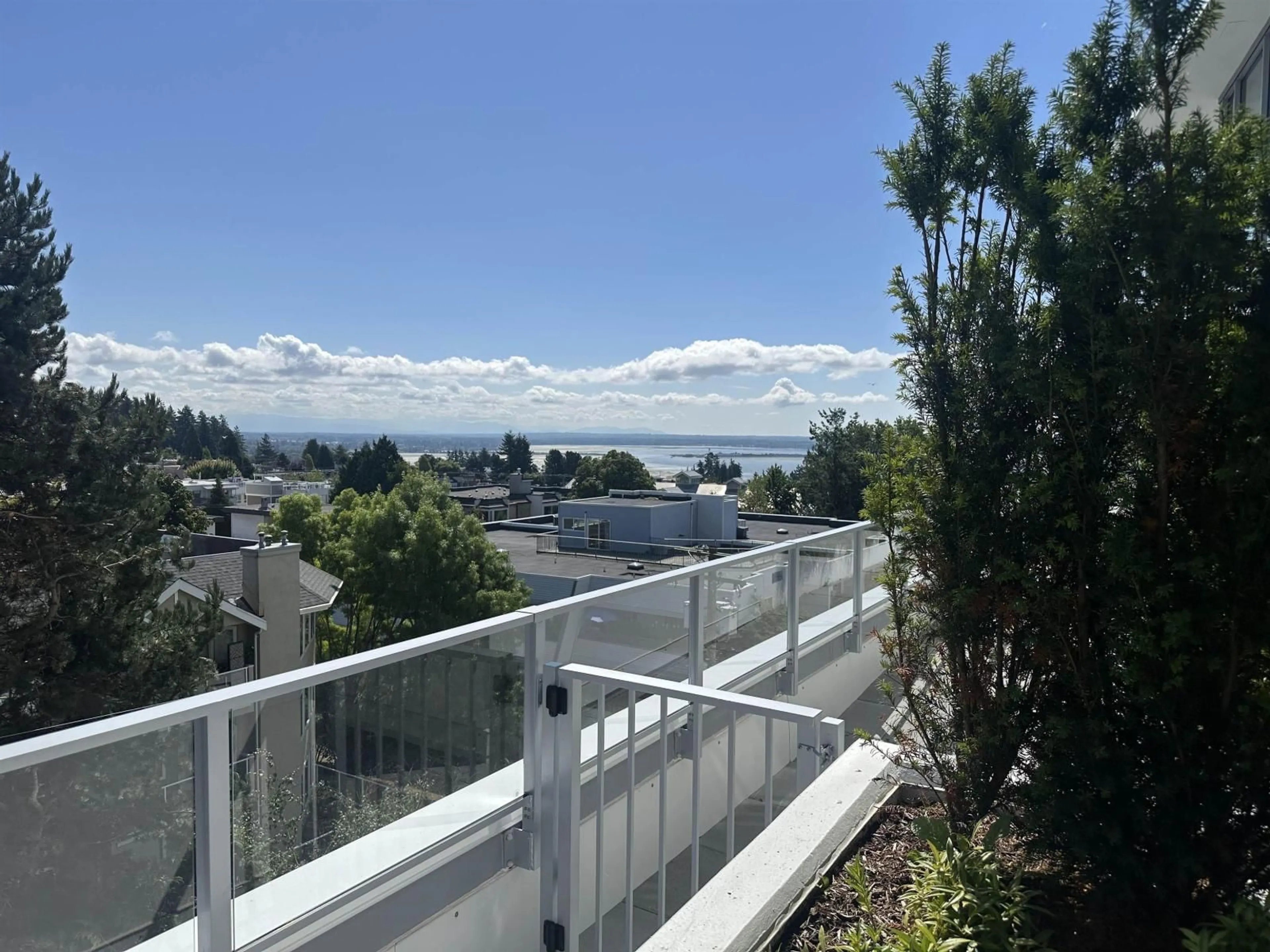 A pic from outside/outdoor area/front of a property/back of a property/a pic from drone, water/lake/river/ocean view for 501 - 1342 JOHNSTON, White Rock British Columbia V4B3Z2