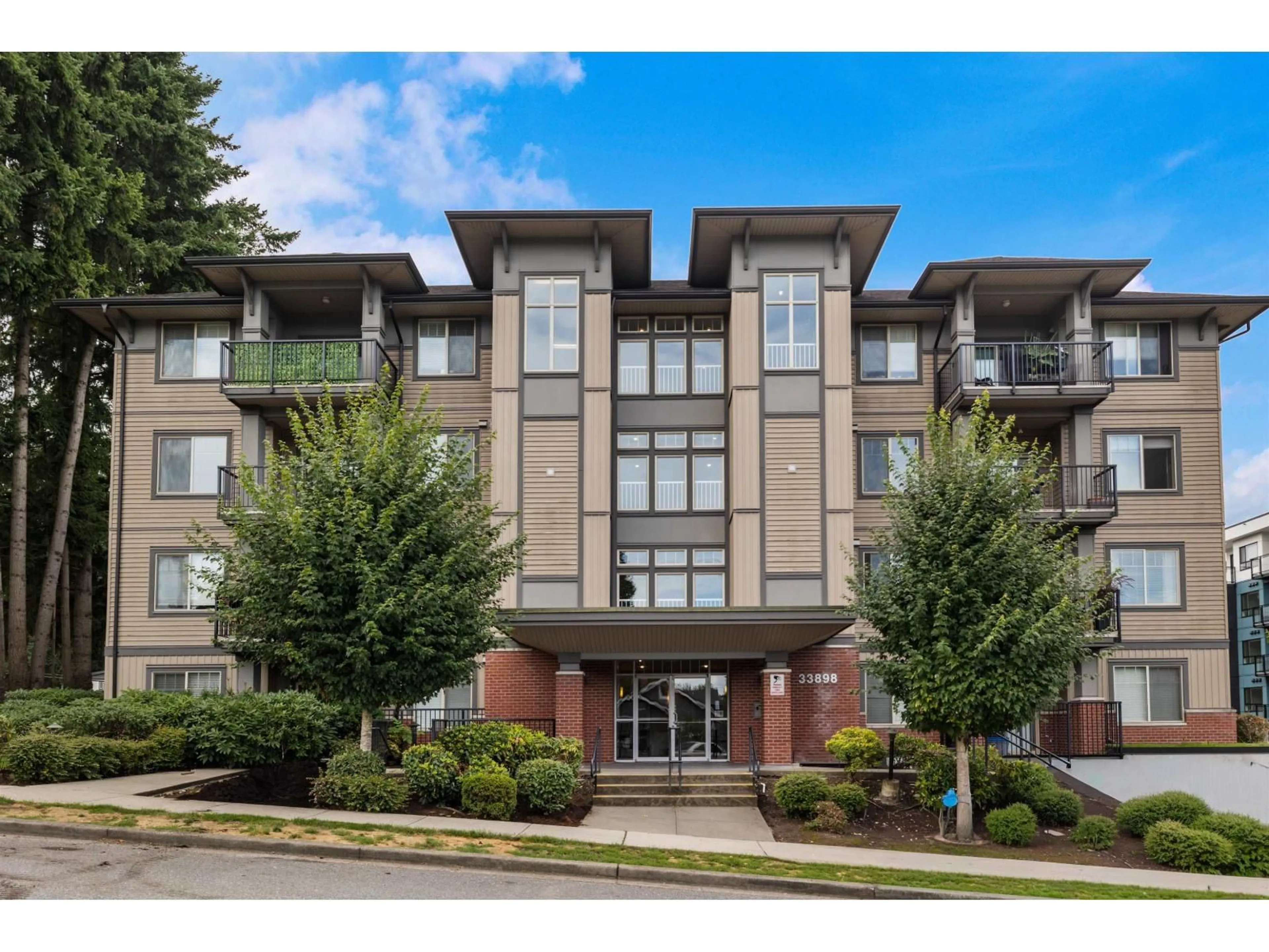 Unknown for 301 - 33898 PINE, Abbotsford British Columbia V2S2P3
