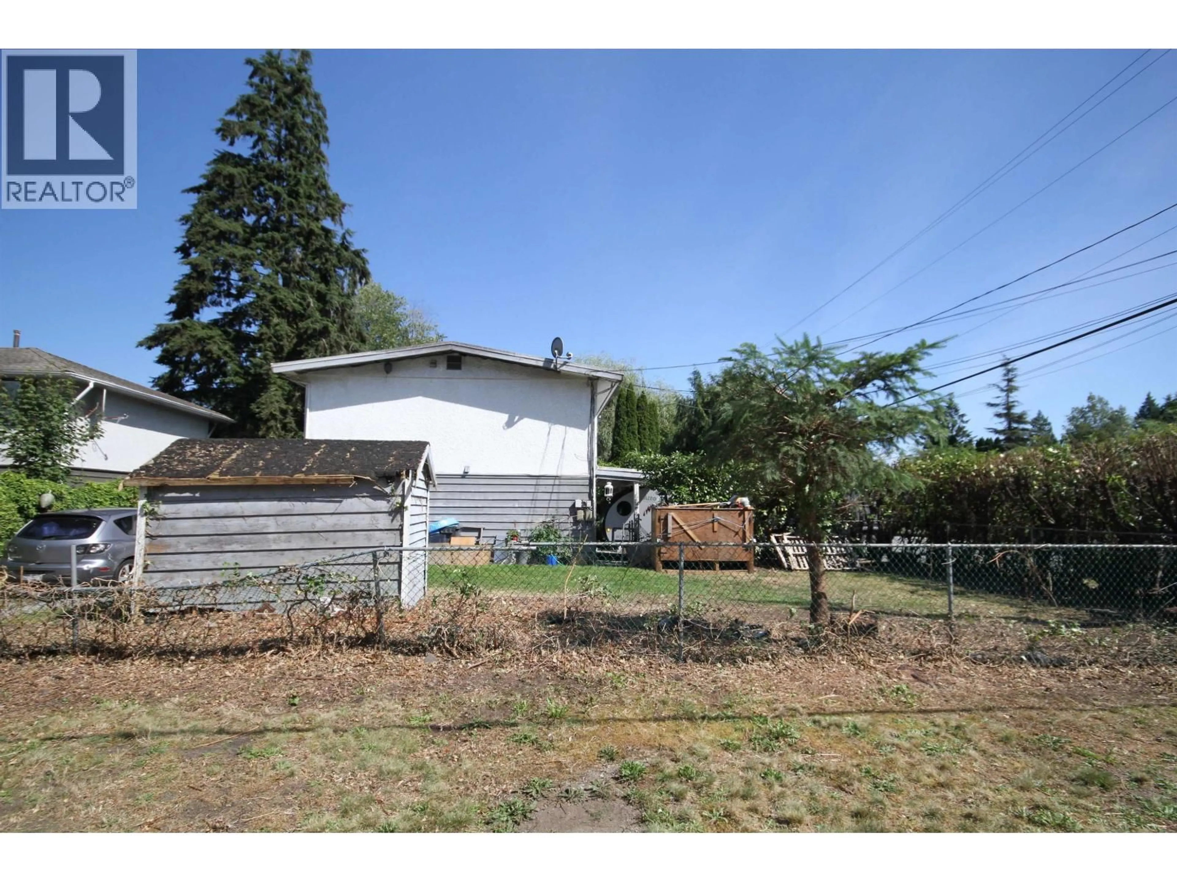 A pic from outside/outdoor area/front of a property/back of a property/a pic from drone, street for 999 LINCOLN AVENUE, Port Coquitlam British Columbia V3B2J2
