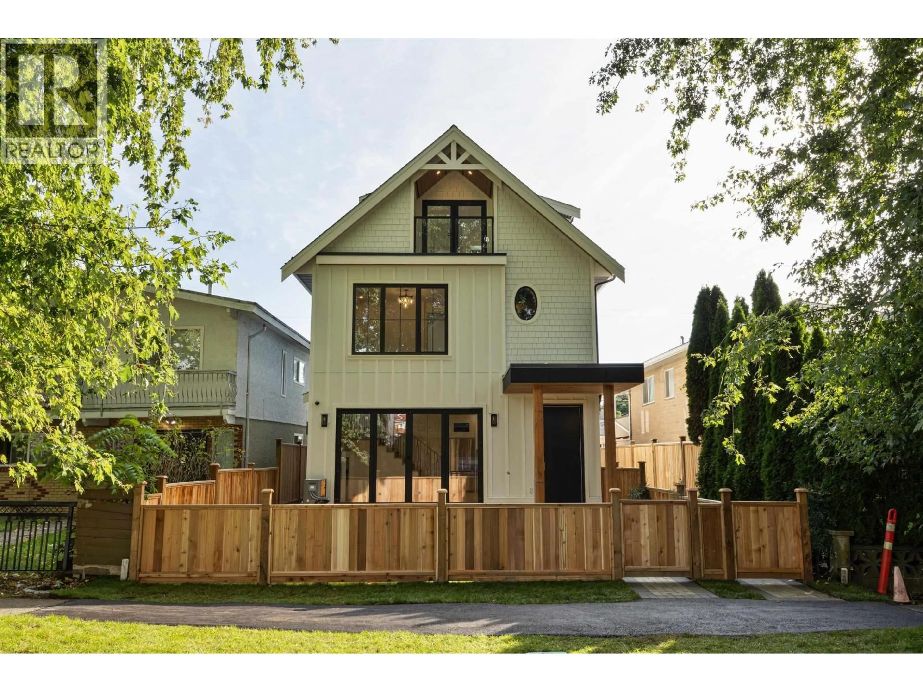 Unknown for 848 38 AVENUE, Vancouver British Columbia V5W1J3