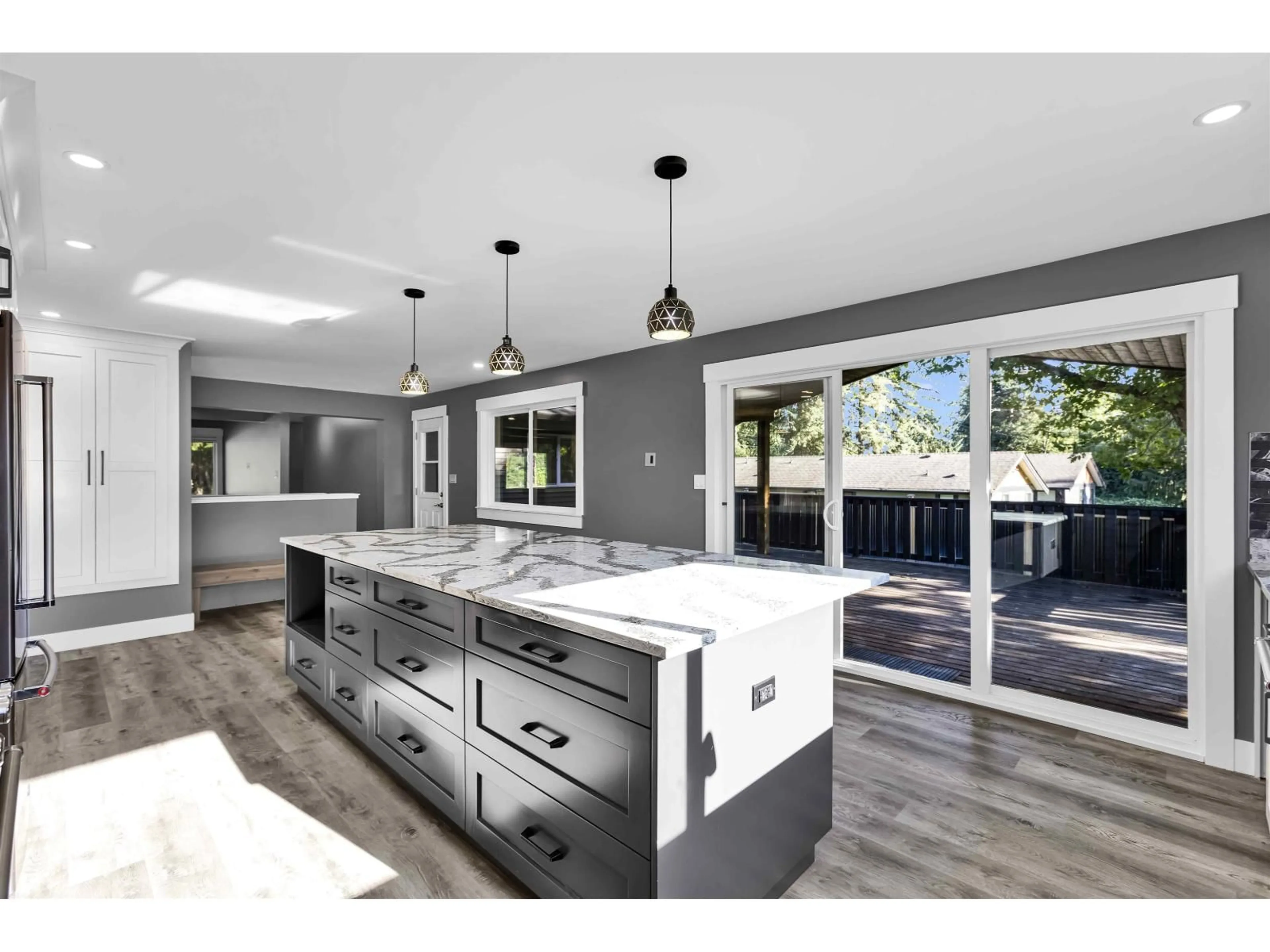 Contemporary kitchen, unknown for 6437 264, Langley British Columbia V4W1M5