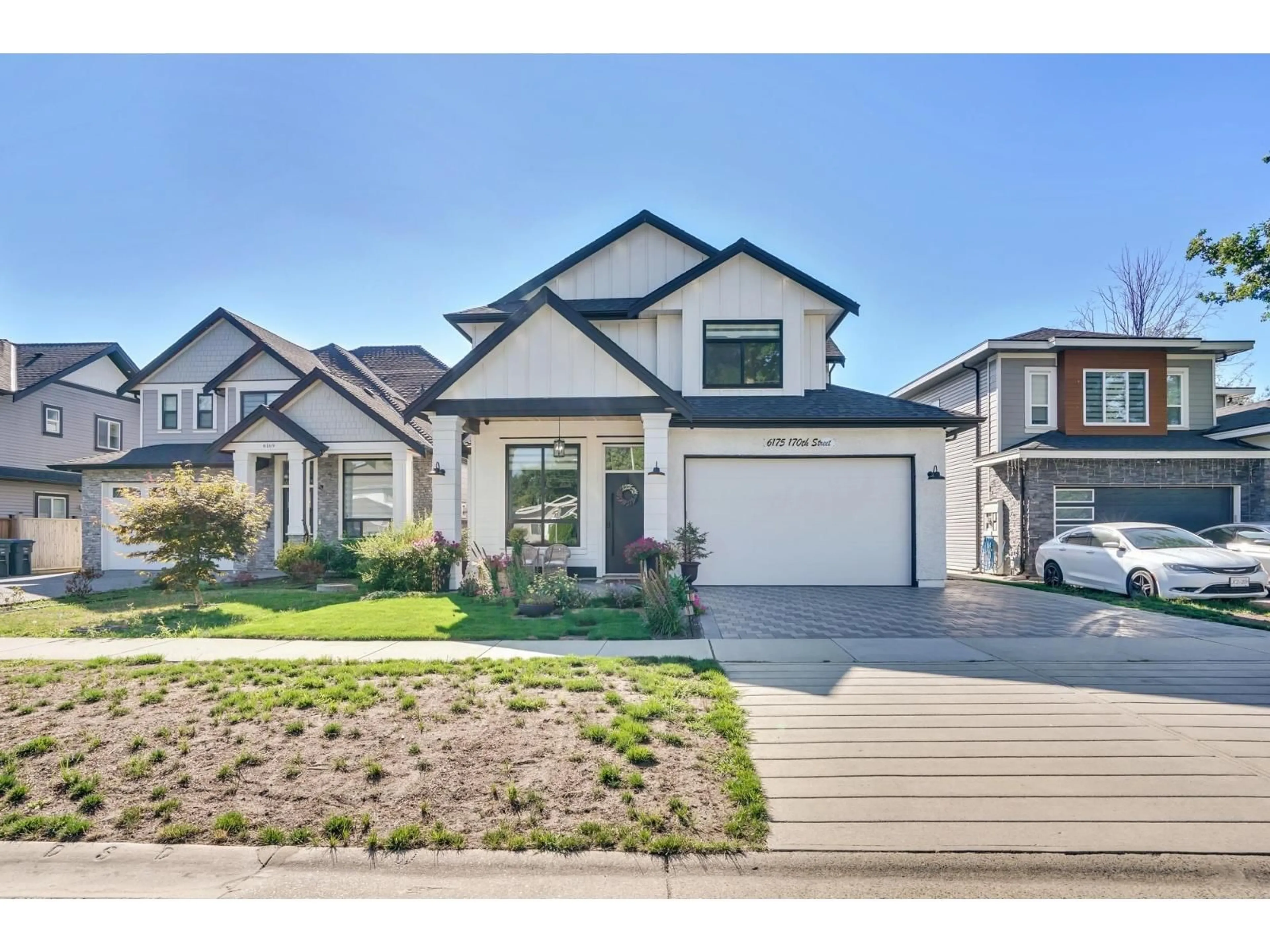 Home with vinyl exterior material, street for 6175 170, Surrey British Columbia V3S3Y7