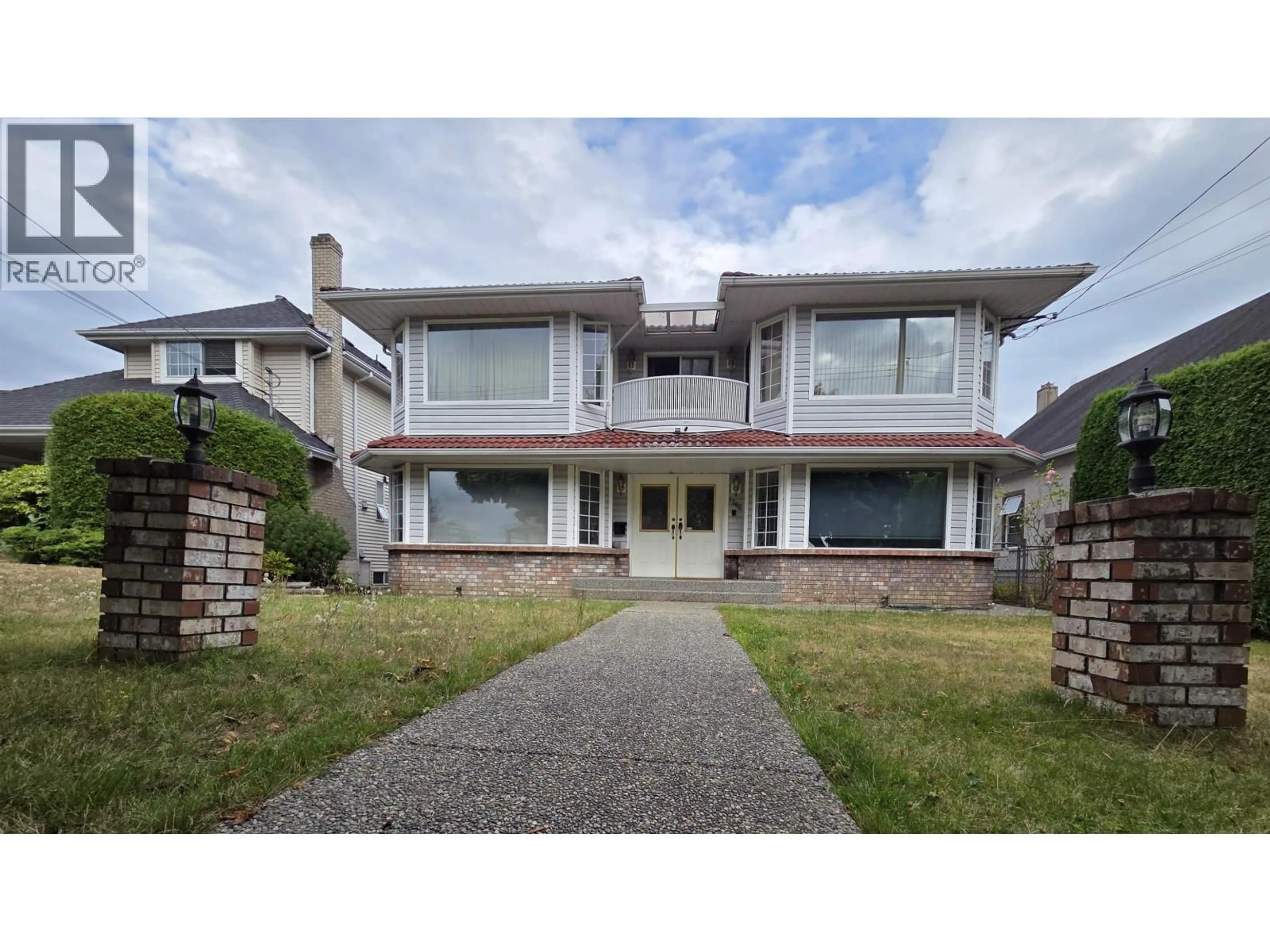 Unknown for 1566 CLIFF AVENUE, Burnaby British Columbia V5A2K2
