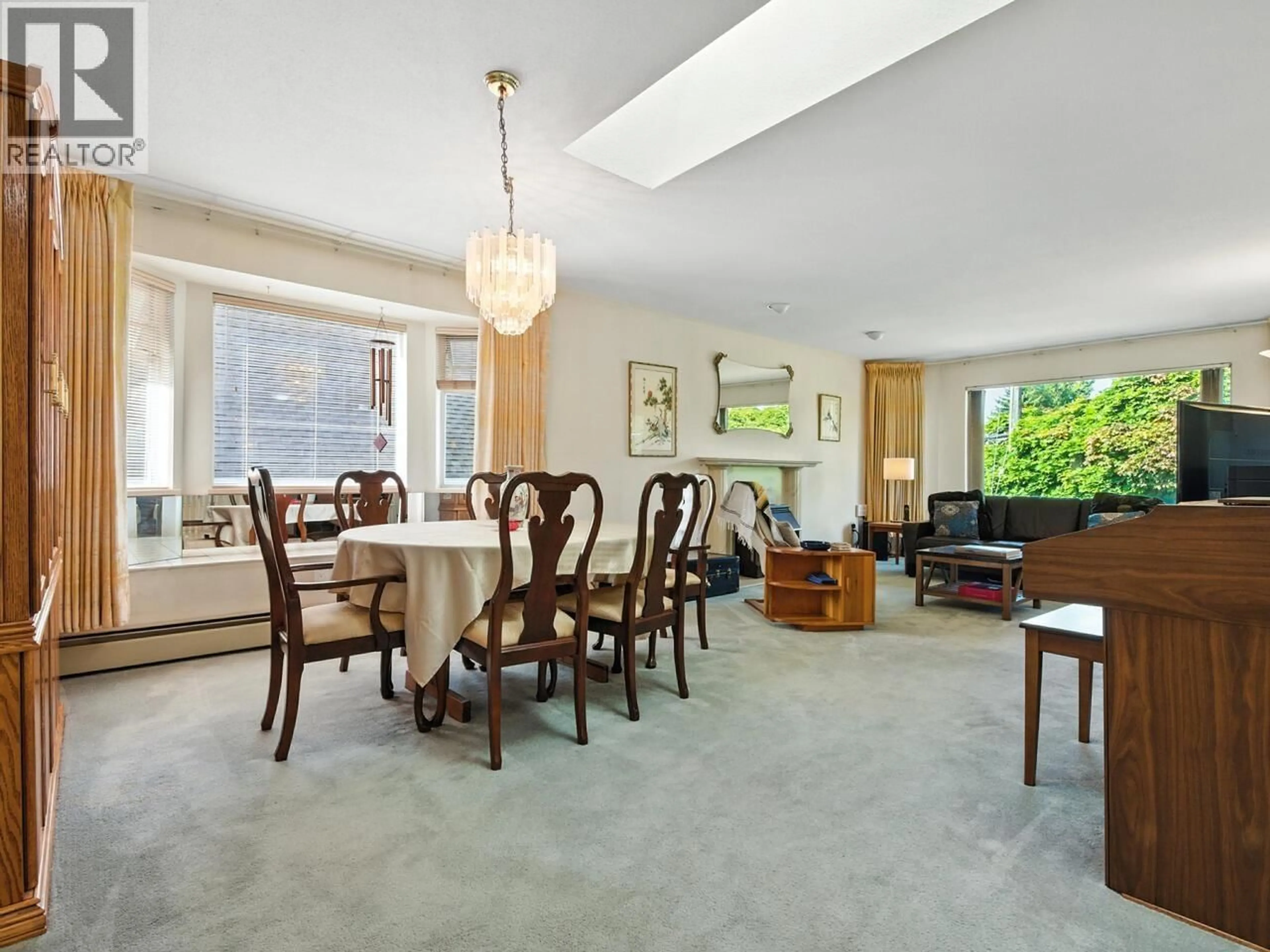 Dining room, unknown for 1566 CLIFF AVENUE, Burnaby British Columbia V5A2K2