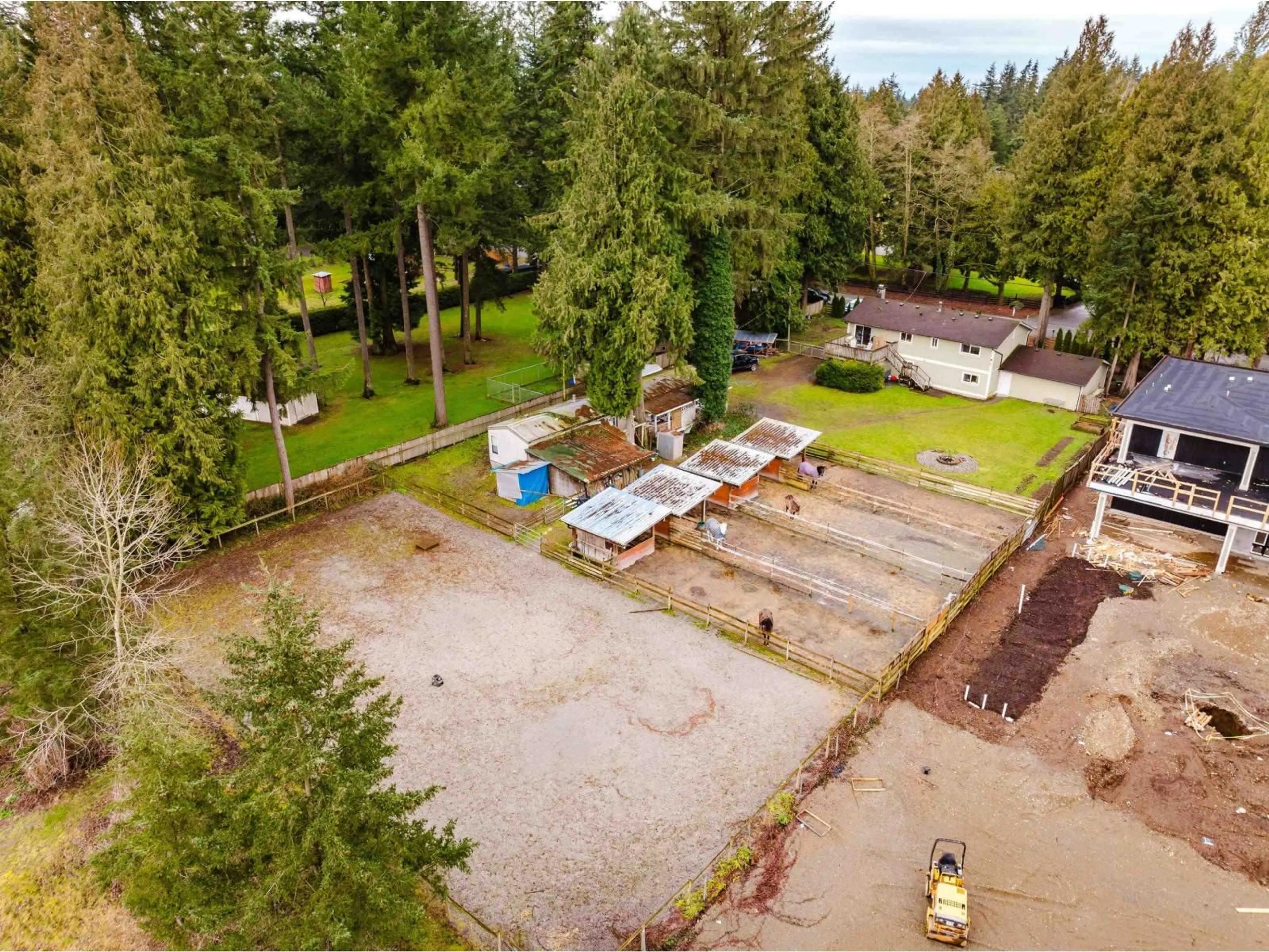 A pic from outside/outdoor area/front of a property/back of a property/a pic from drone, building for 1734 196, Langley British Columbia V2Z2G4