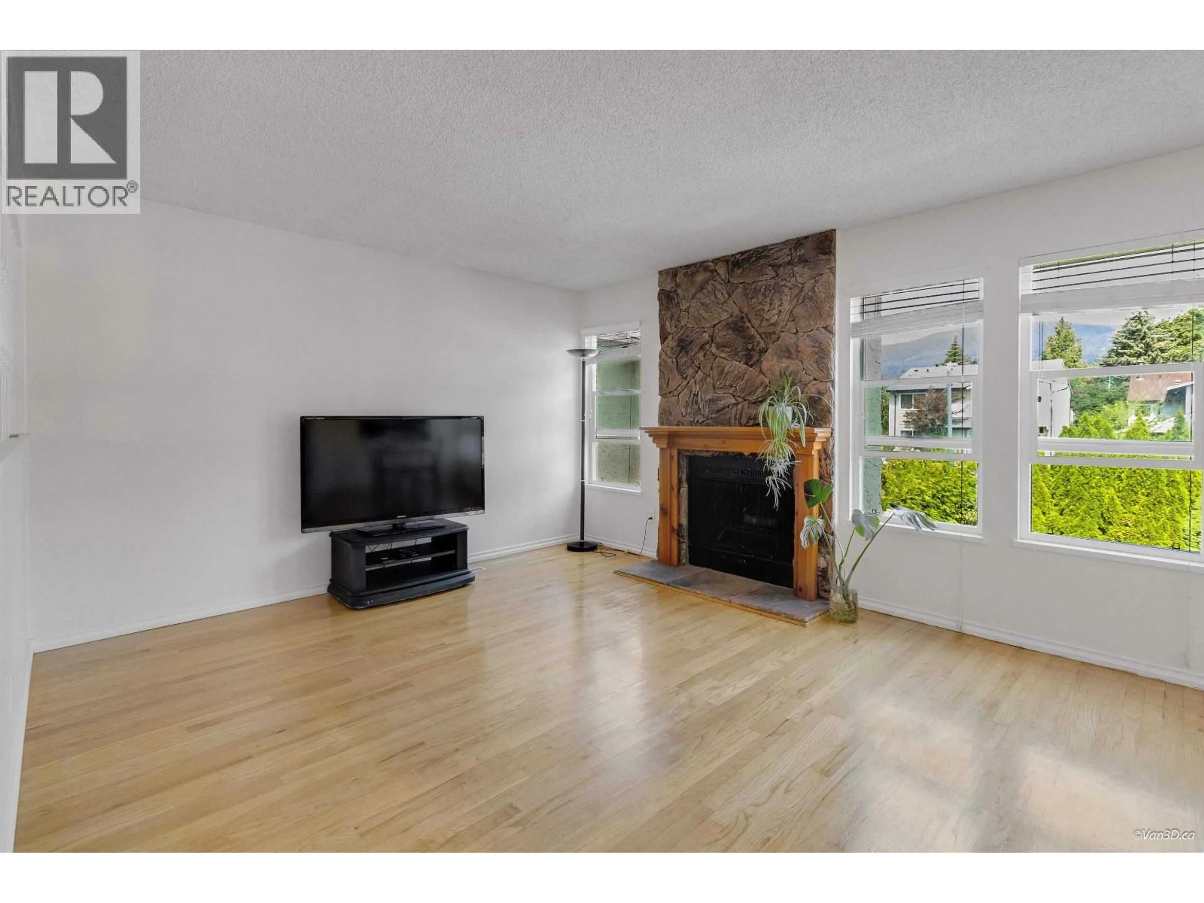 Unknown for 3184 SECHELT DRIVE, Coquitlam British Columbia V3B5Y1