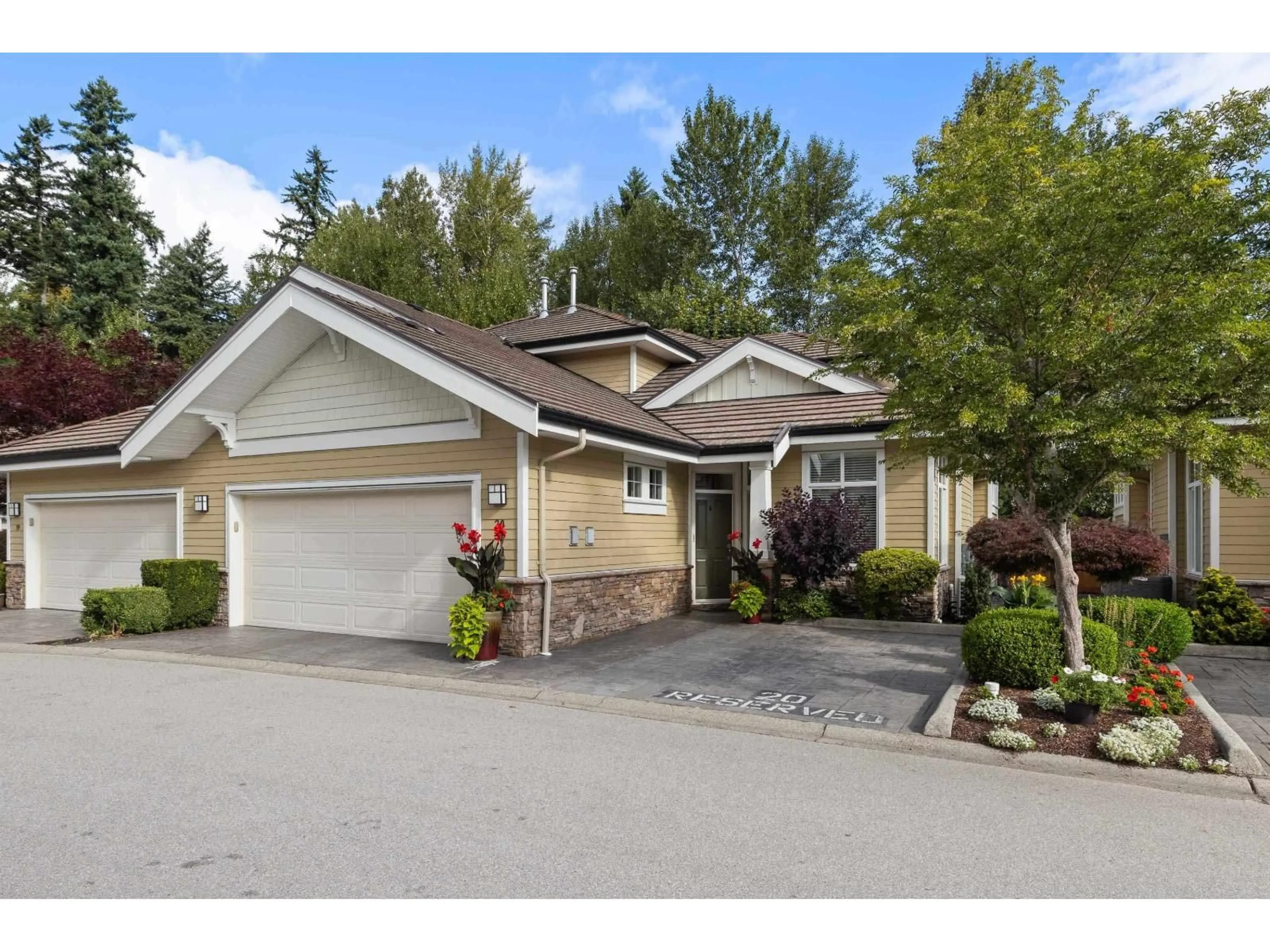 Unknown for 20 - 14655 32, Surrey British Columbia V4P3R6