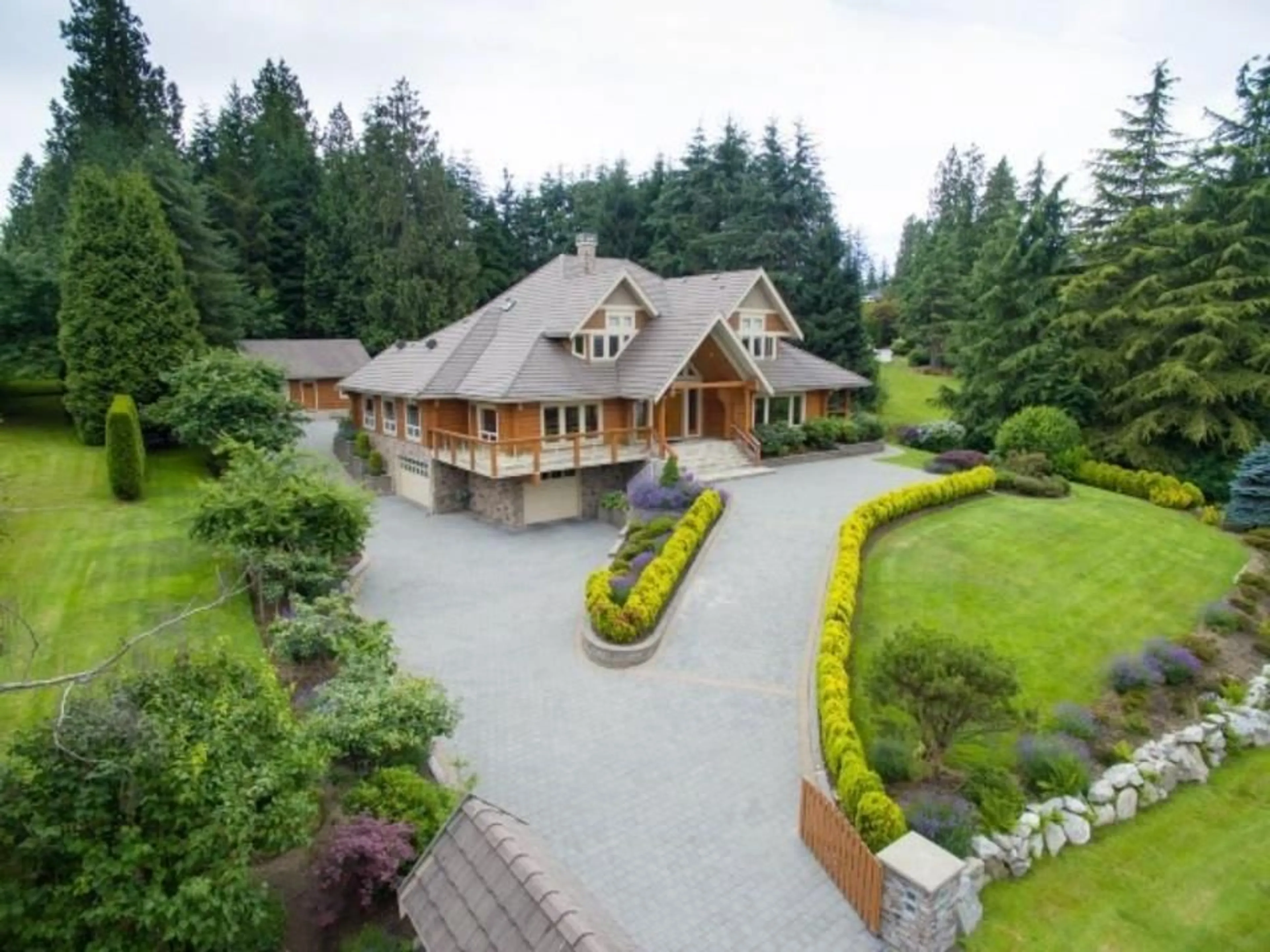 A pic from outside/outdoor area/front of a property/back of a property/a pic from drone, unknown for 16354 30B, Surrey British Columbia V3Z0E3