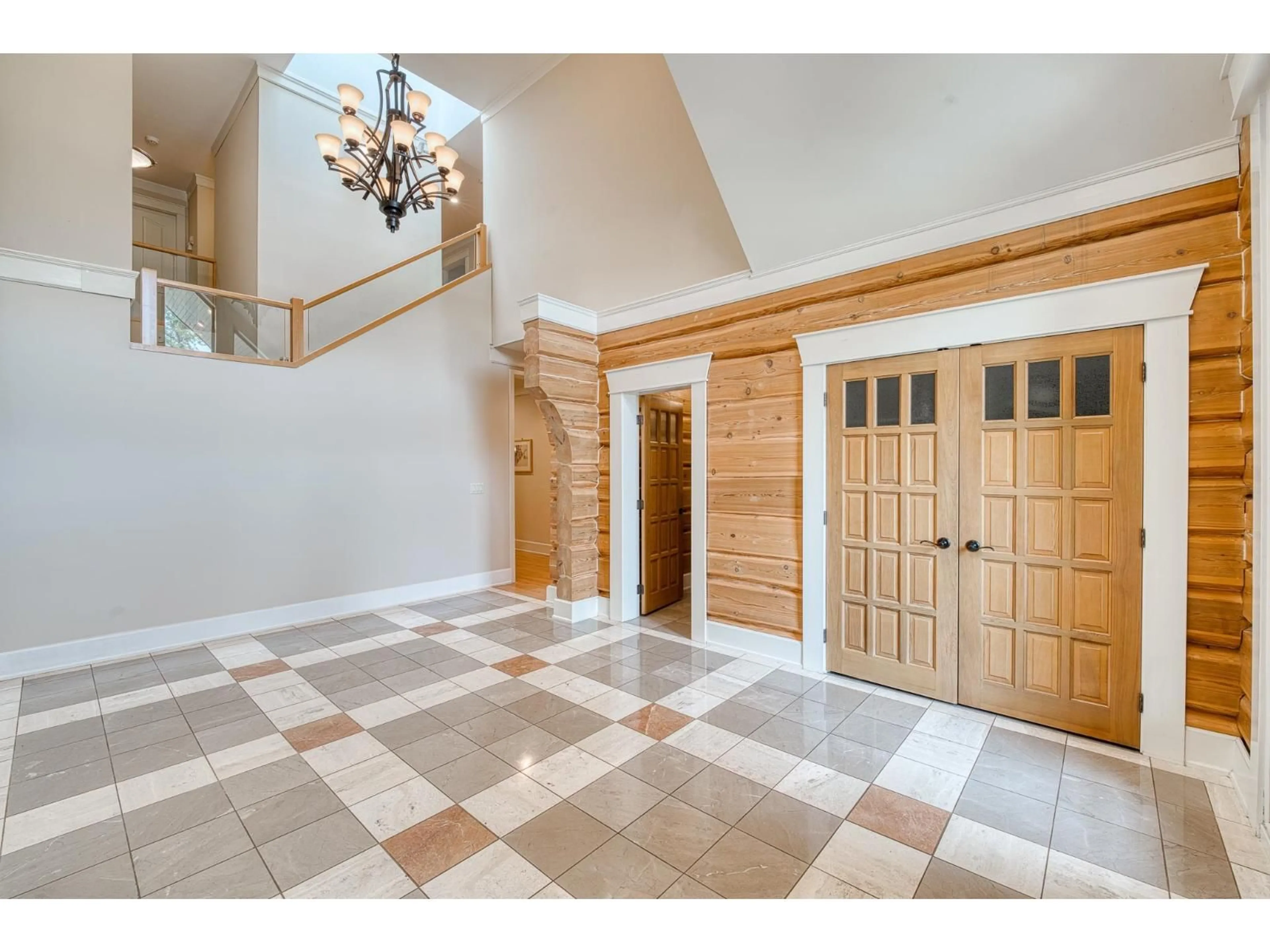 Indoor foyer for 16354 30B, Surrey British Columbia V3Z0E3
