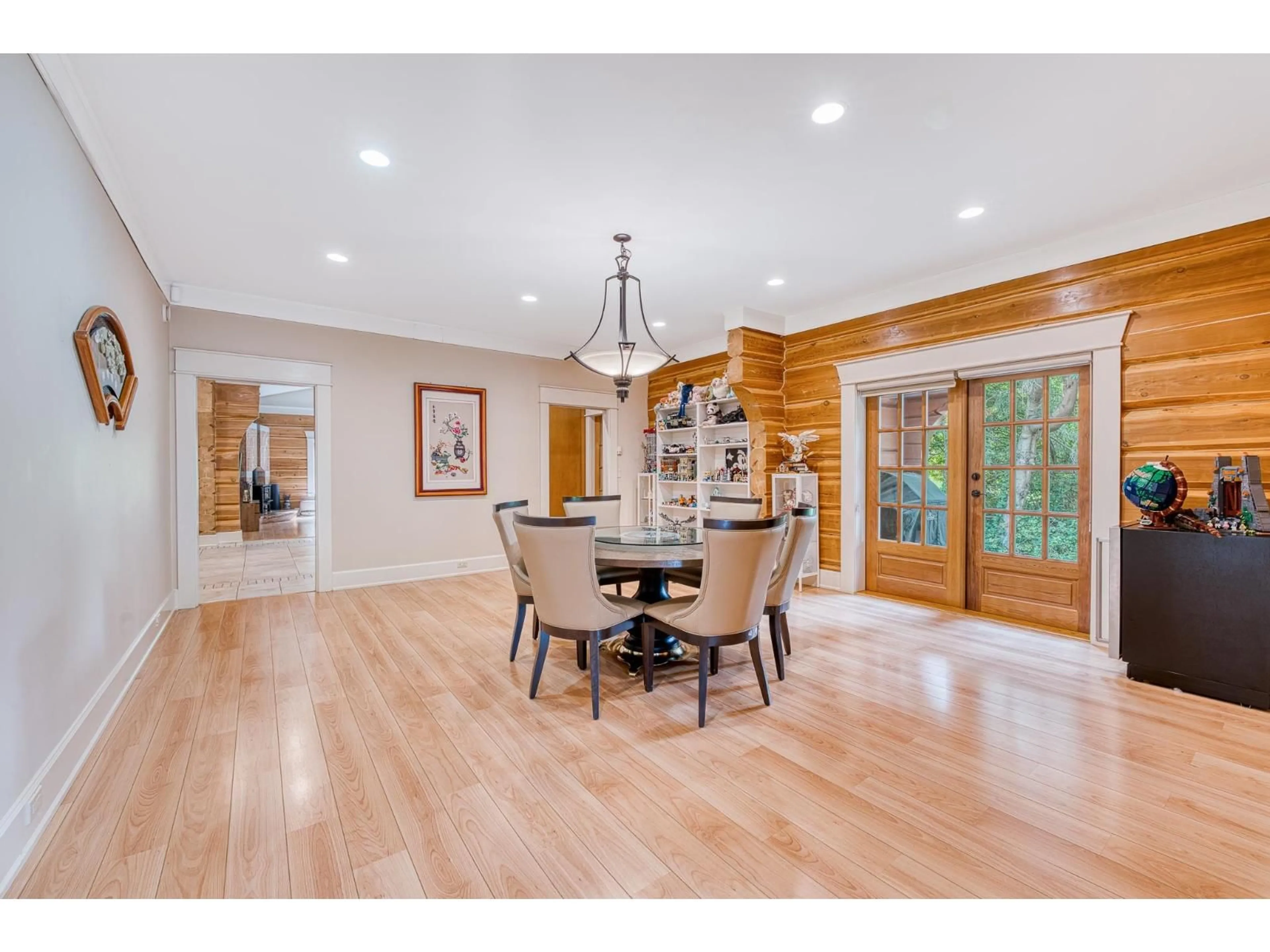 Dining room, wood/laminate floor for 16354 30B, Surrey British Columbia V3Z0E3