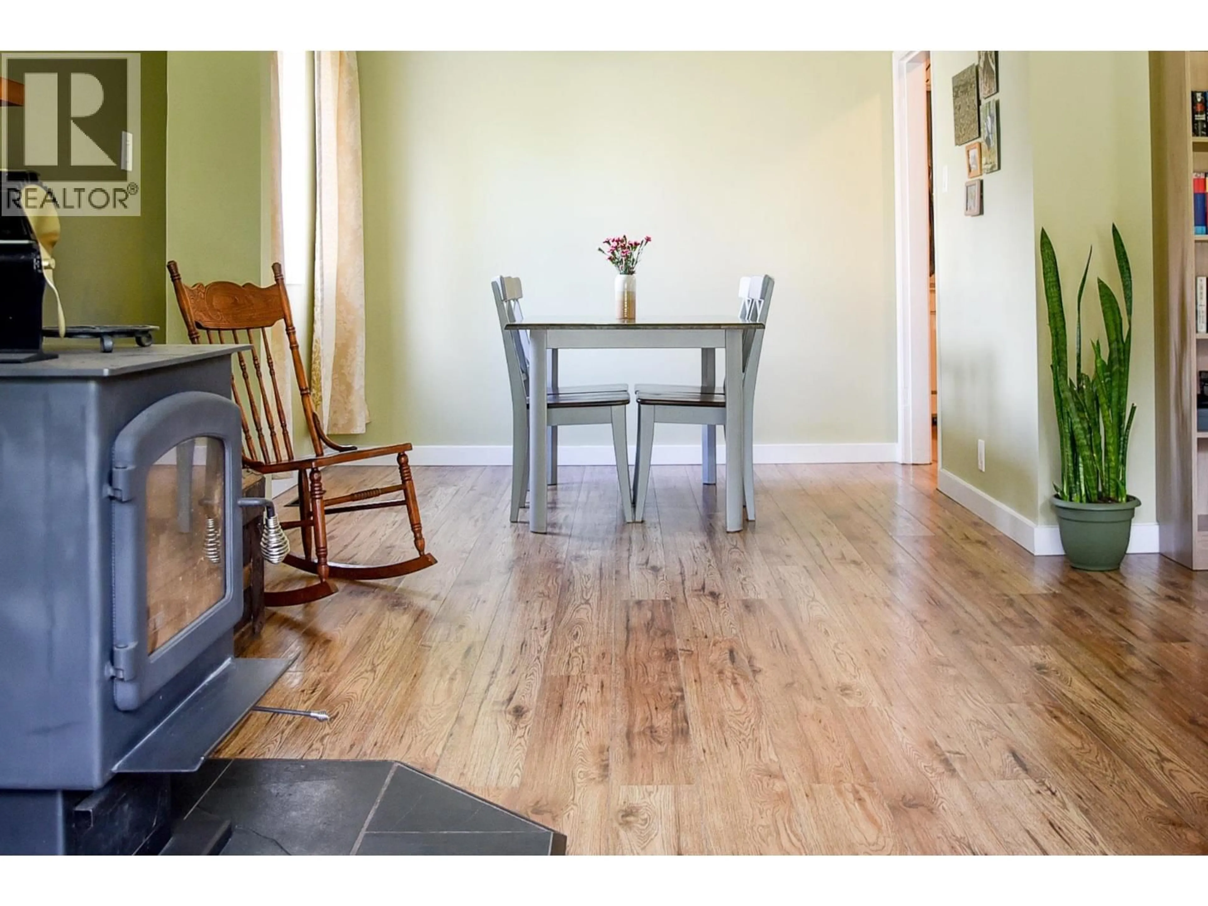 Dining room, wood/laminate floor for 4825 DAVIS AVENUE, Terrace British Columbia V8G1Y2